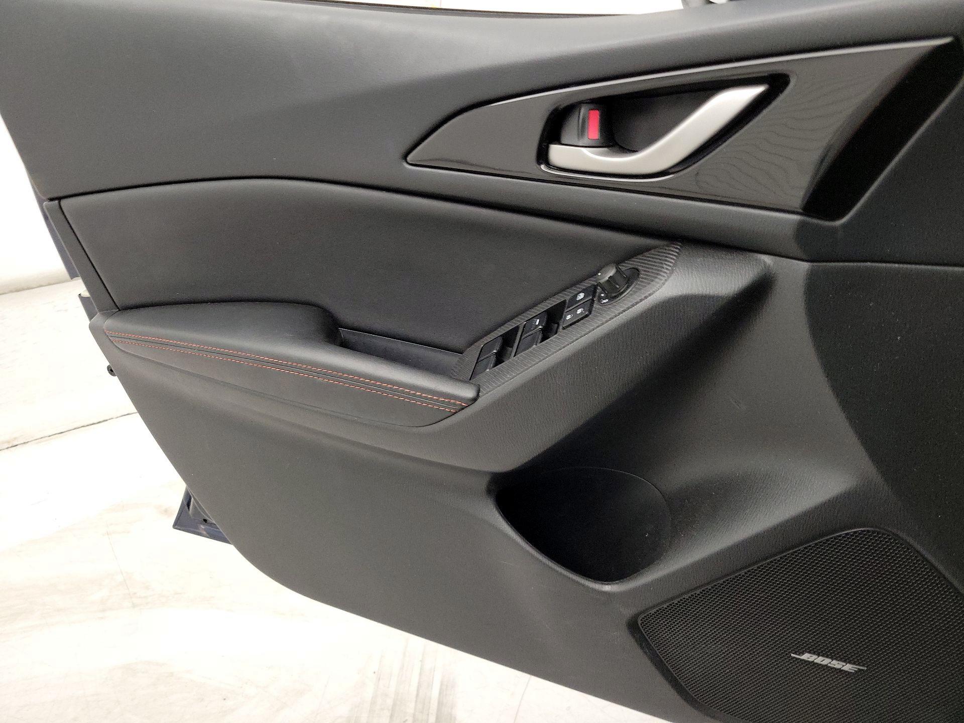 Thumbnail: 2016 Mazda Mazda3 - 12