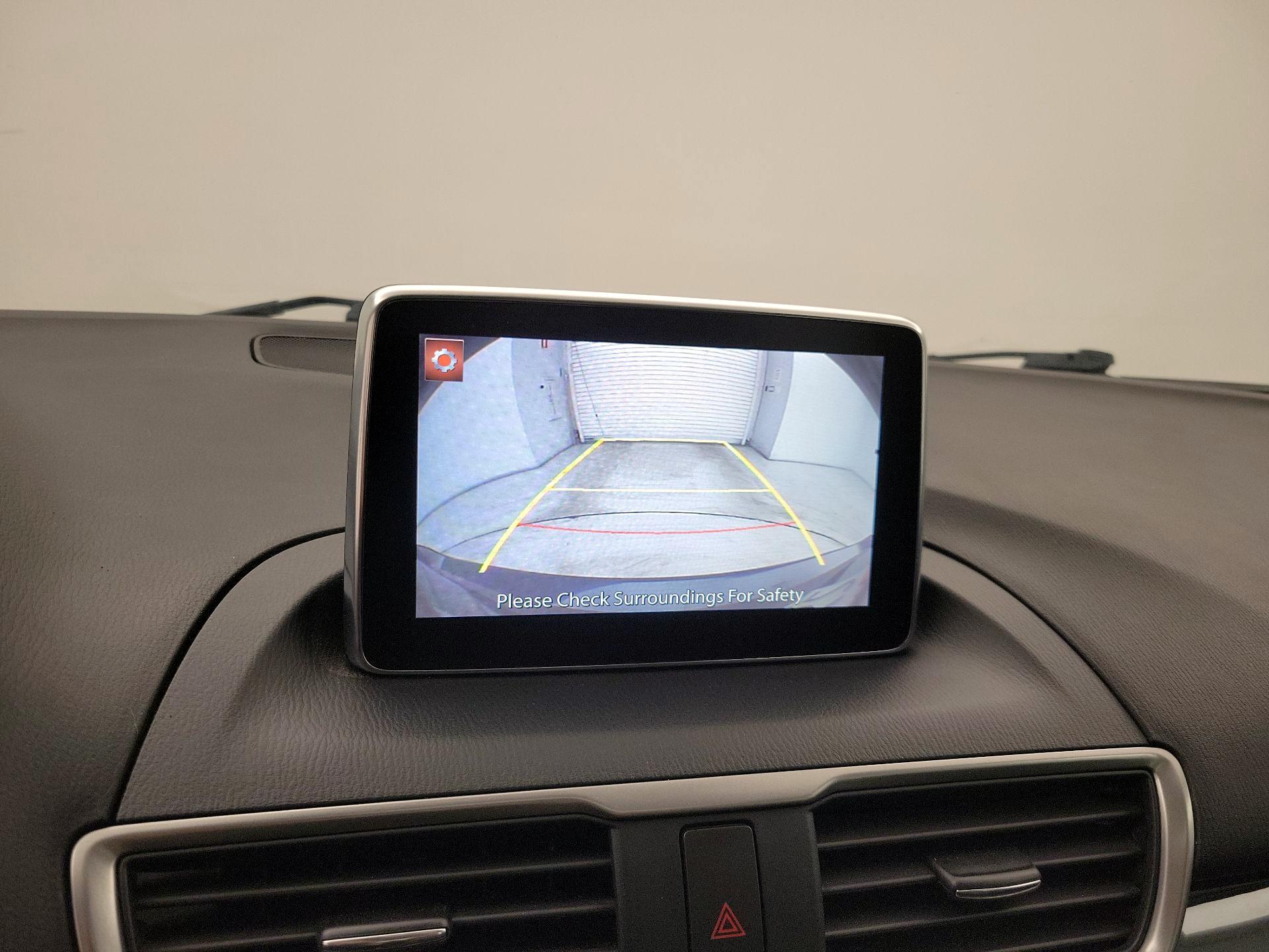 Thumbnail: 2016 Mazda Mazda3 - 15