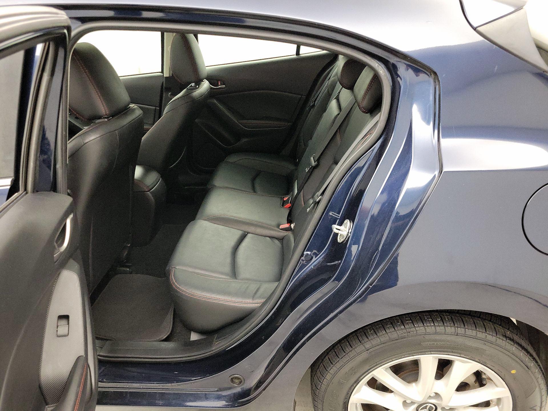 Thumbnail: 2016 Mazda Mazda3 - 20