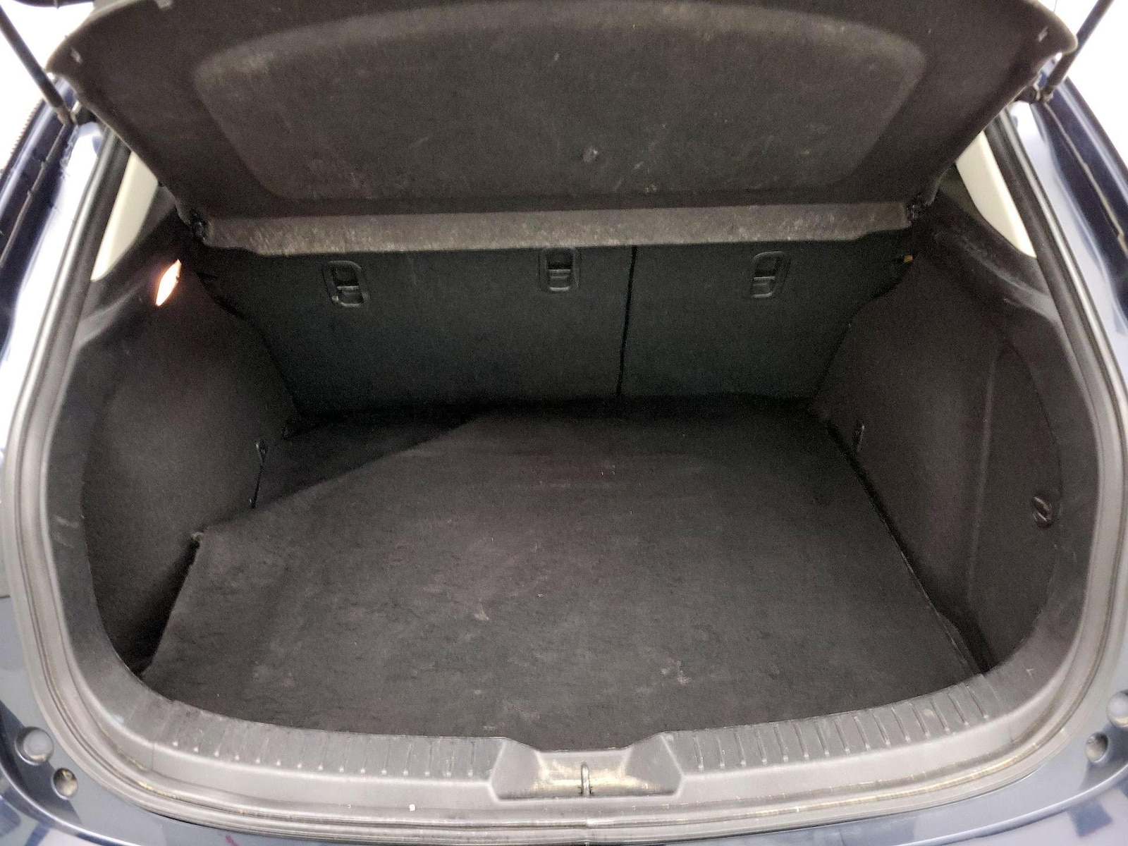 2016 Mazda MAZDA3 i Grand Touring - Photo 22