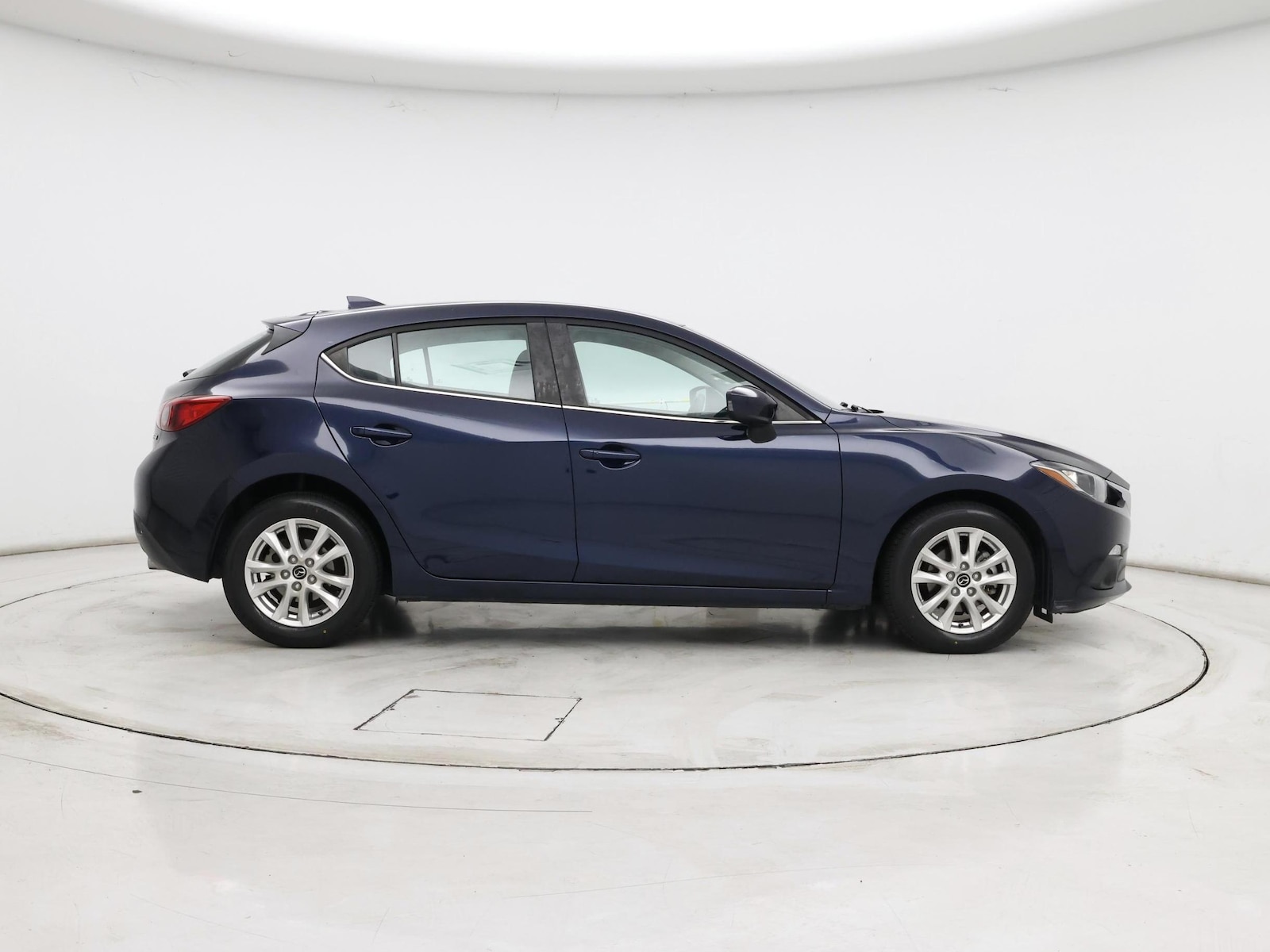 2016 Mazda MAZDA3 i Grand Touring - Photo 8