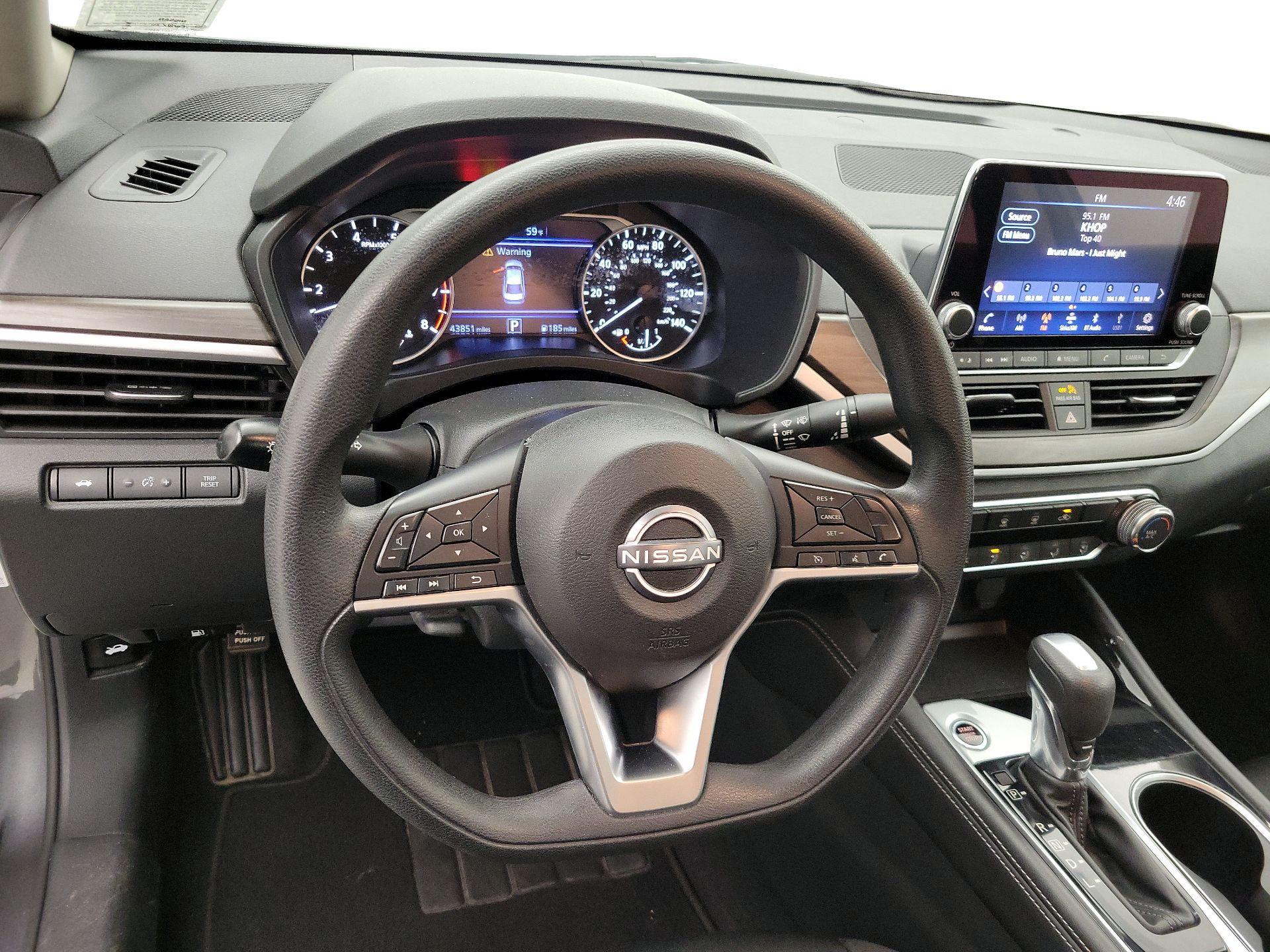 Thumbnail: 2023 Nissan Altima - 10