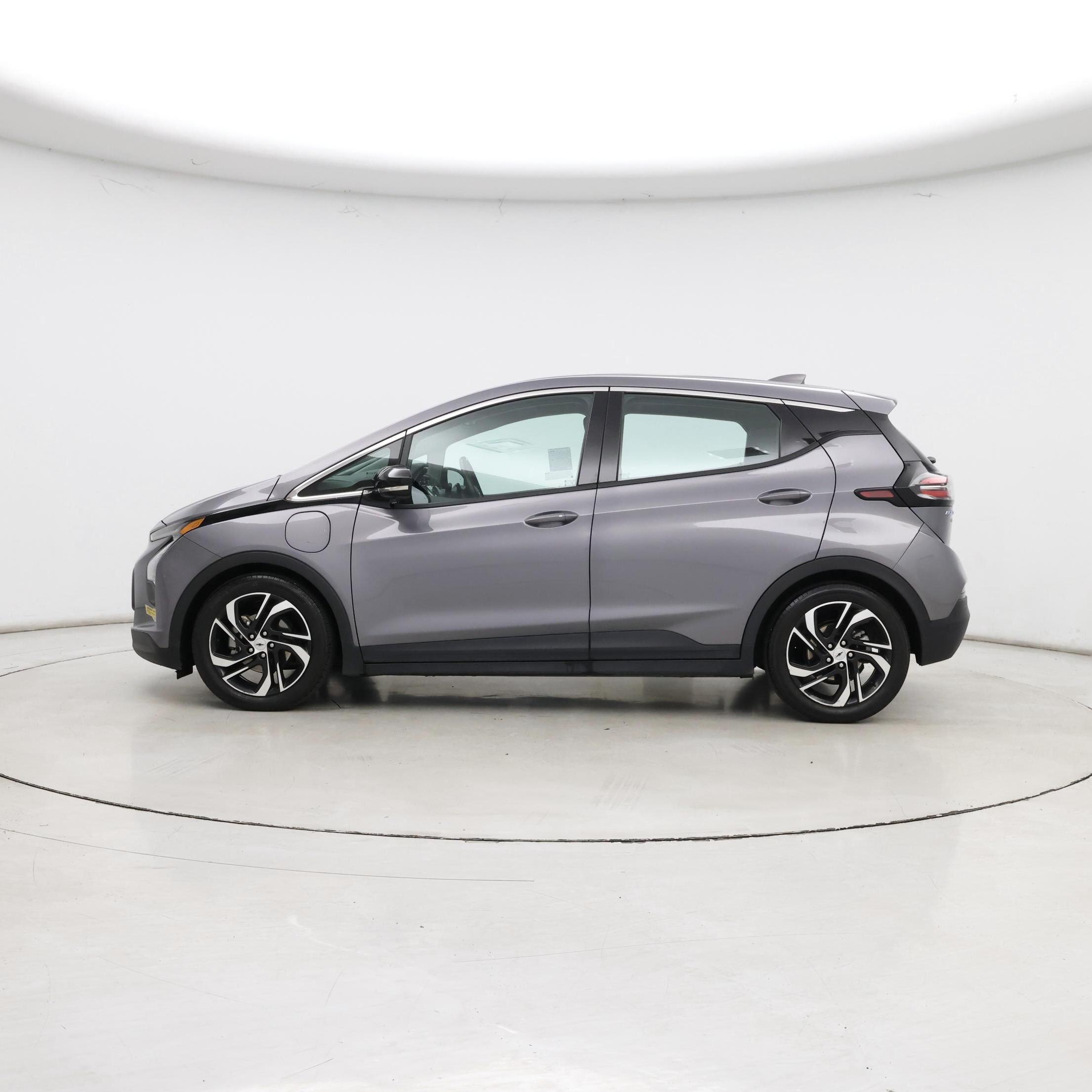 Thumbnail: 2022 Chevrolet Bolt EV - 3