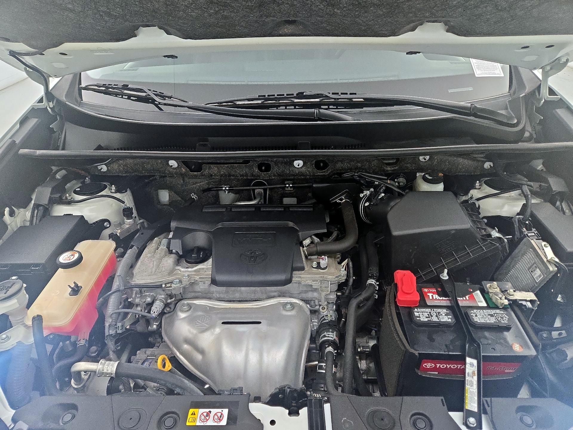 Thumbnail: 2018 Toyota RAV4 - 20