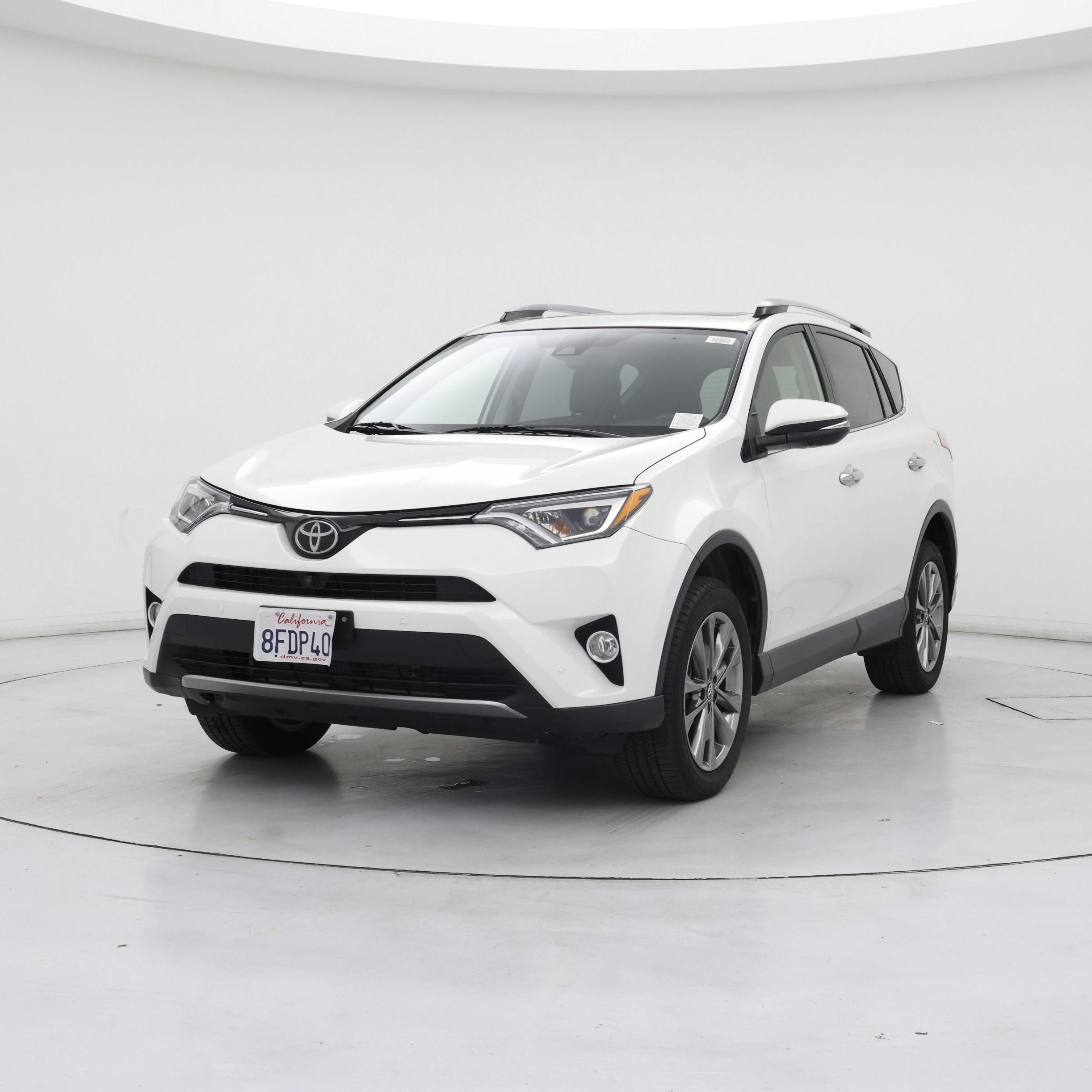 Thumbnail: 2018 Toyota RAV4 - 4