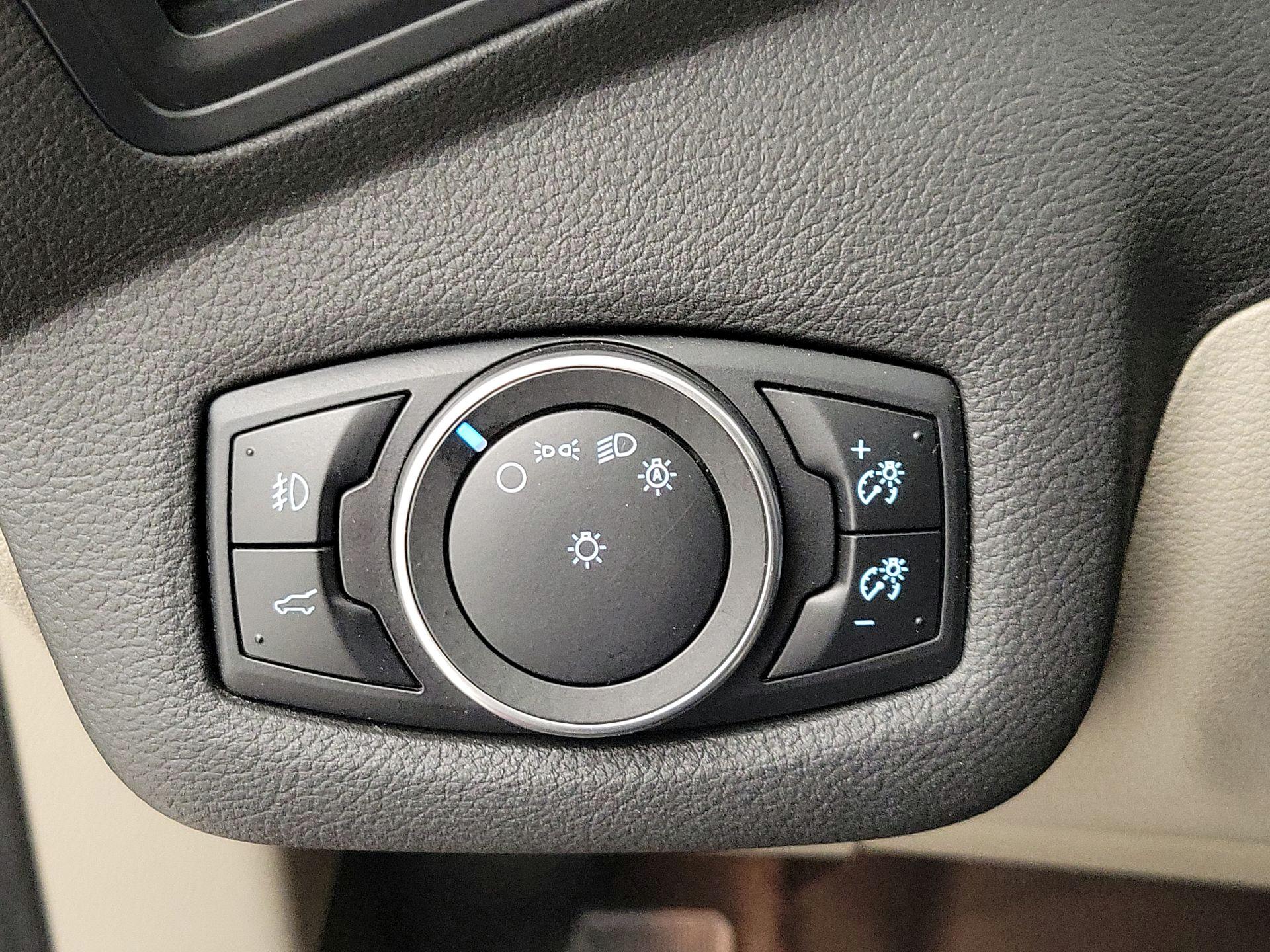 Thumbnail: 2017 Ford Escape - 13
