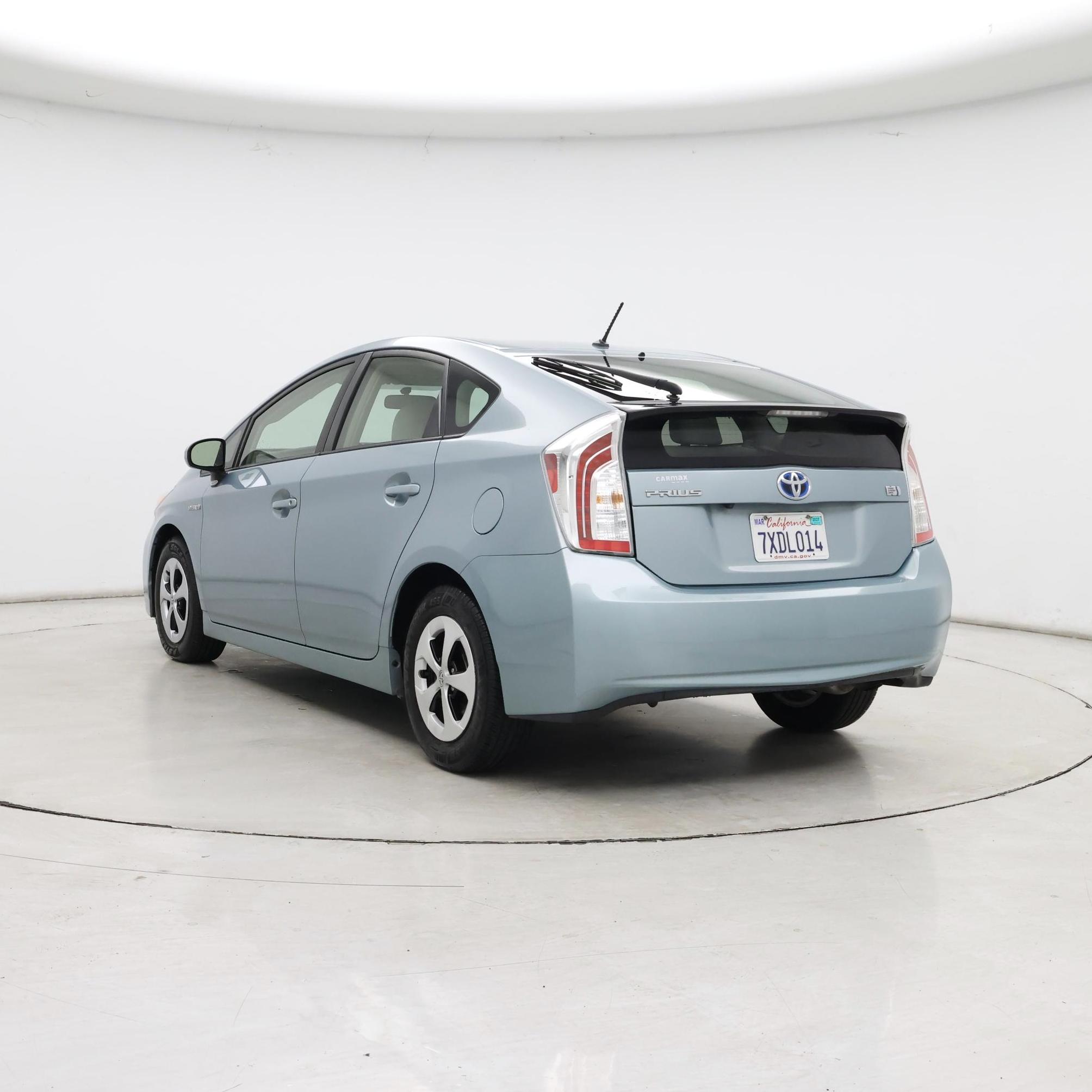 Thumbnail: 2015 Toyota Prius - 2