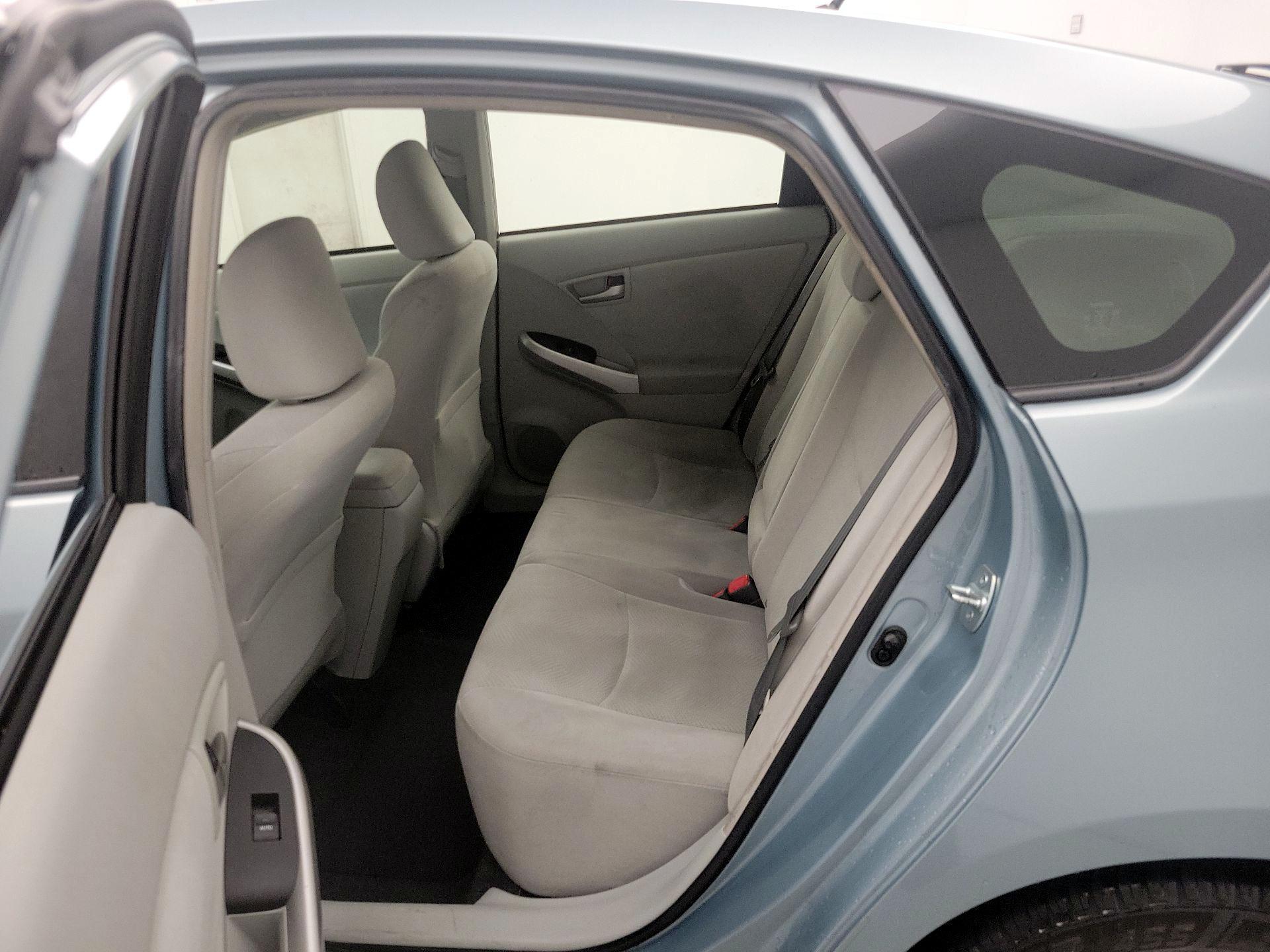 Thumbnail: 2015 Toyota Prius - 19