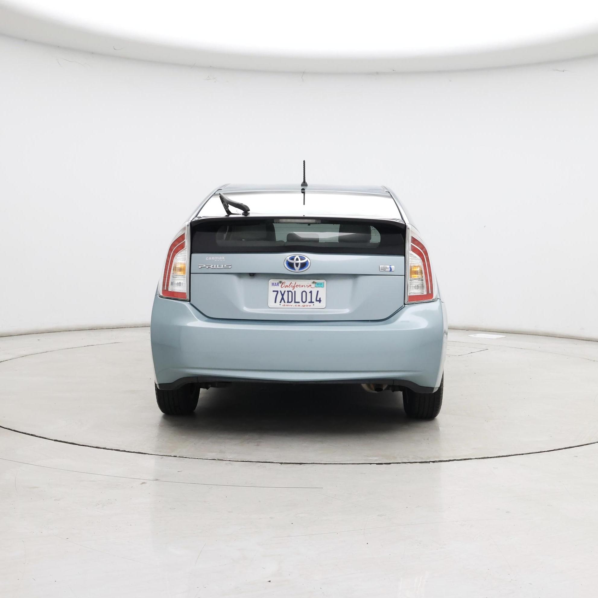 Thumbnail: 2015 Toyota Prius - 6