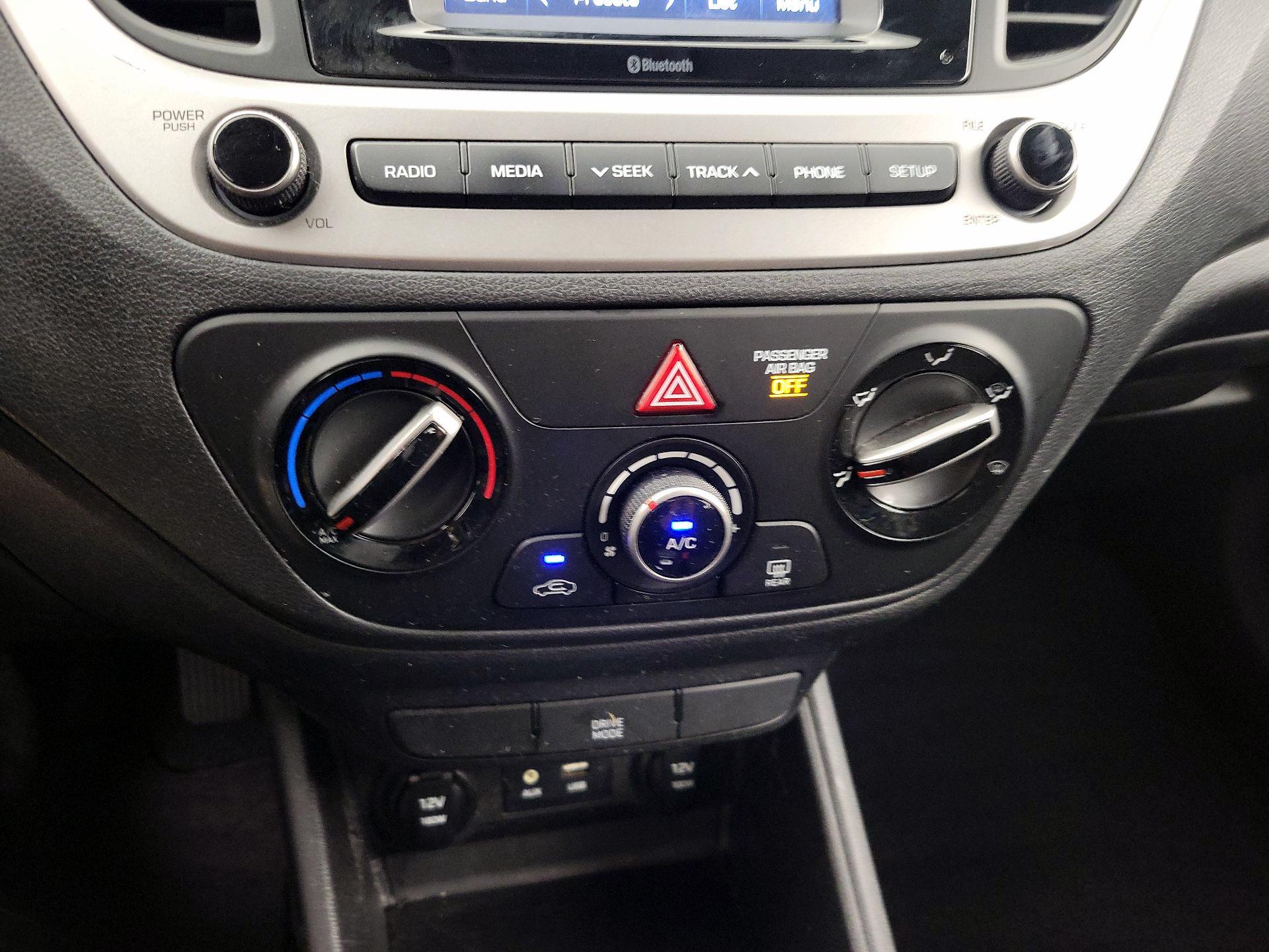Thumbnail: 2019 Hyundai Accent - 16