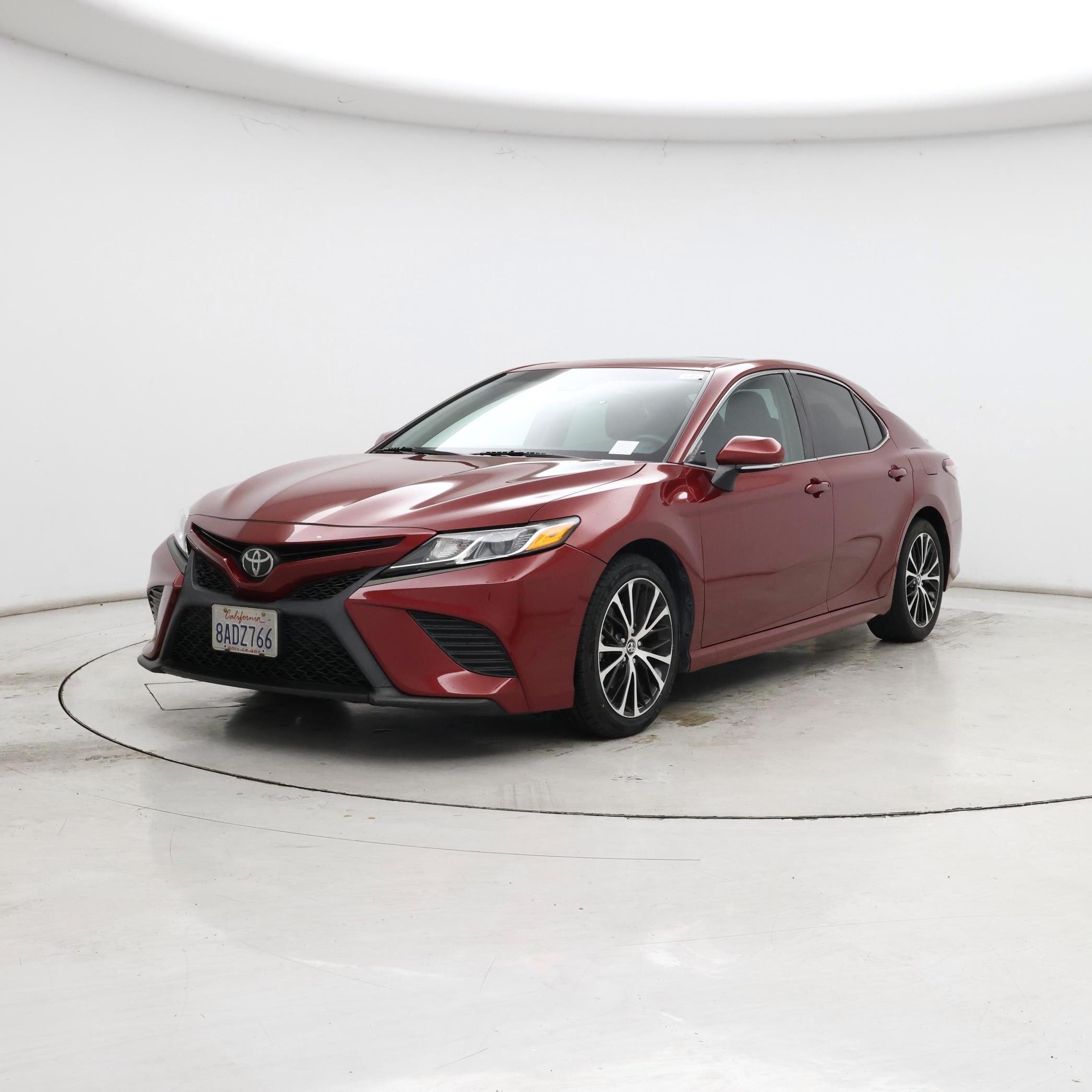 Thumbnail: 2018 Toyota Camry - 4
