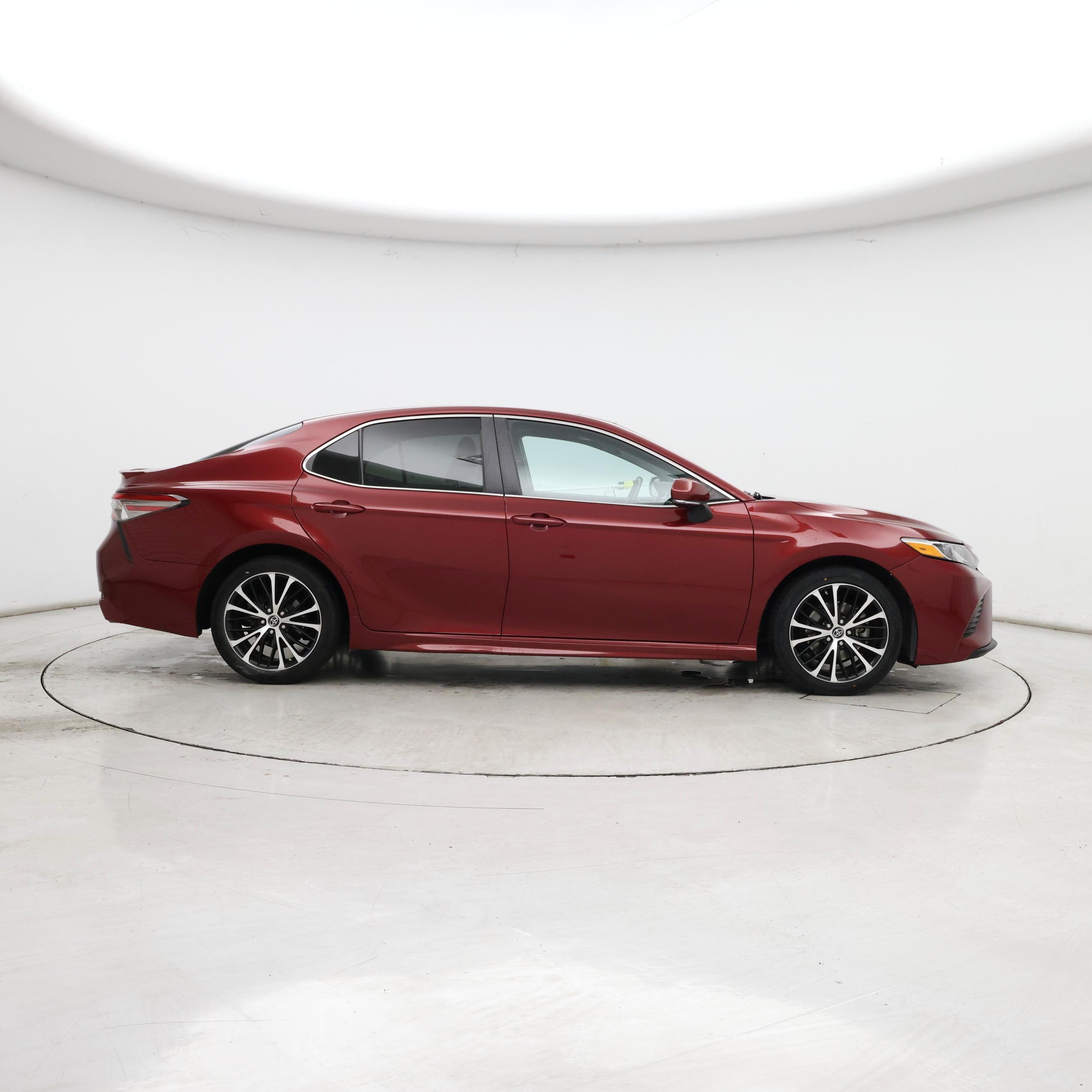 Thumbnail: 2018 Toyota Camry - 7