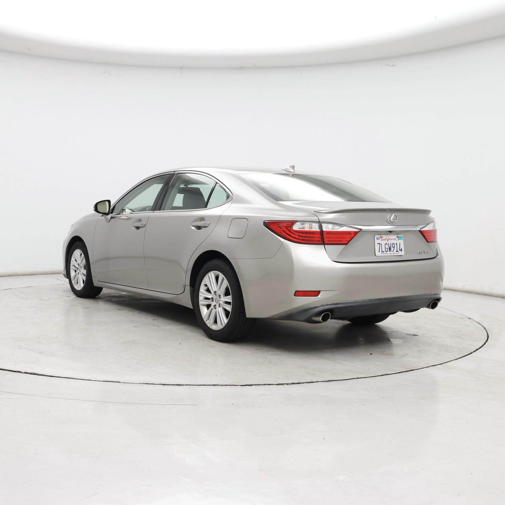 Thumbnail: 2015 Lexus ES - 2