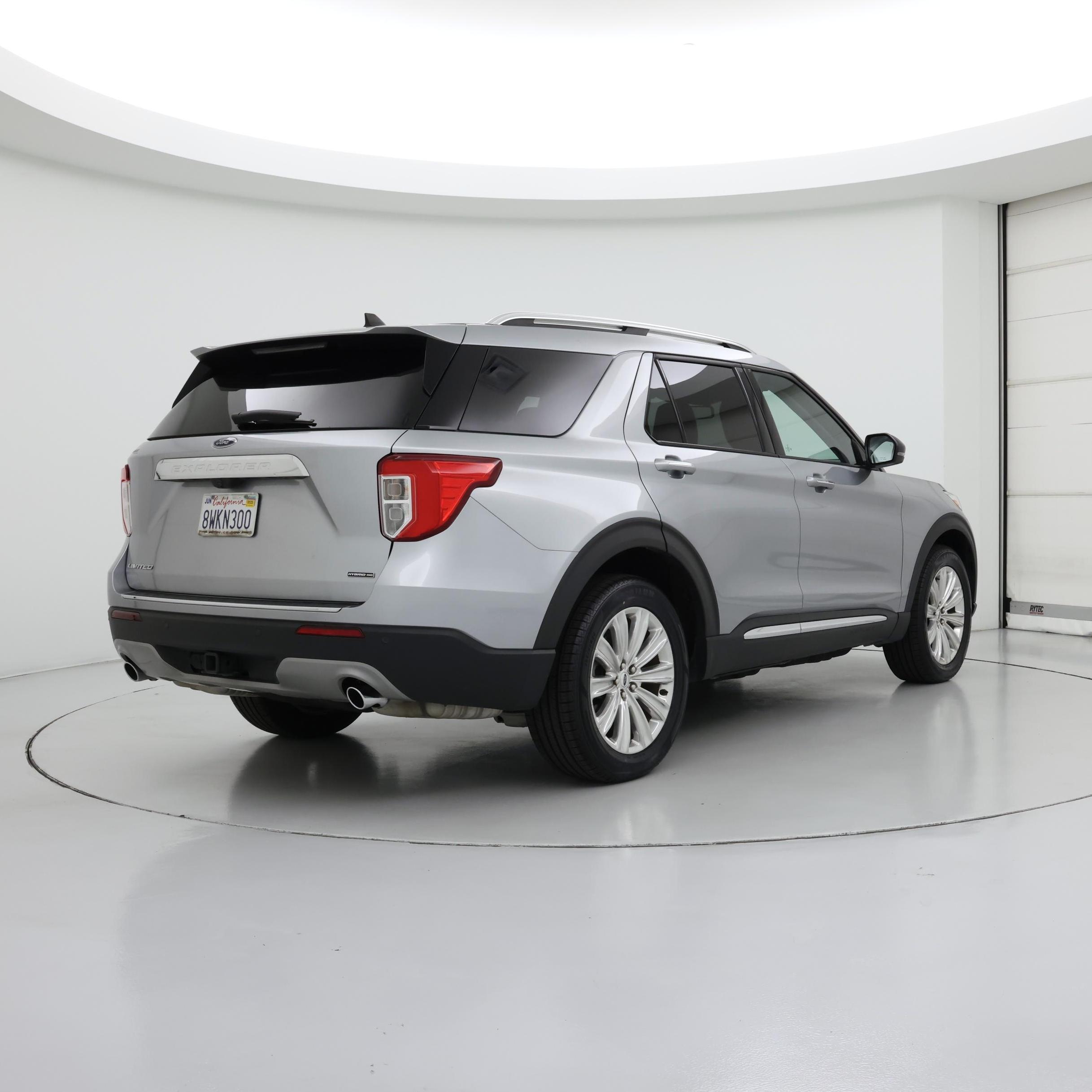 Thumbnail: 2021 Ford Explorer - 8