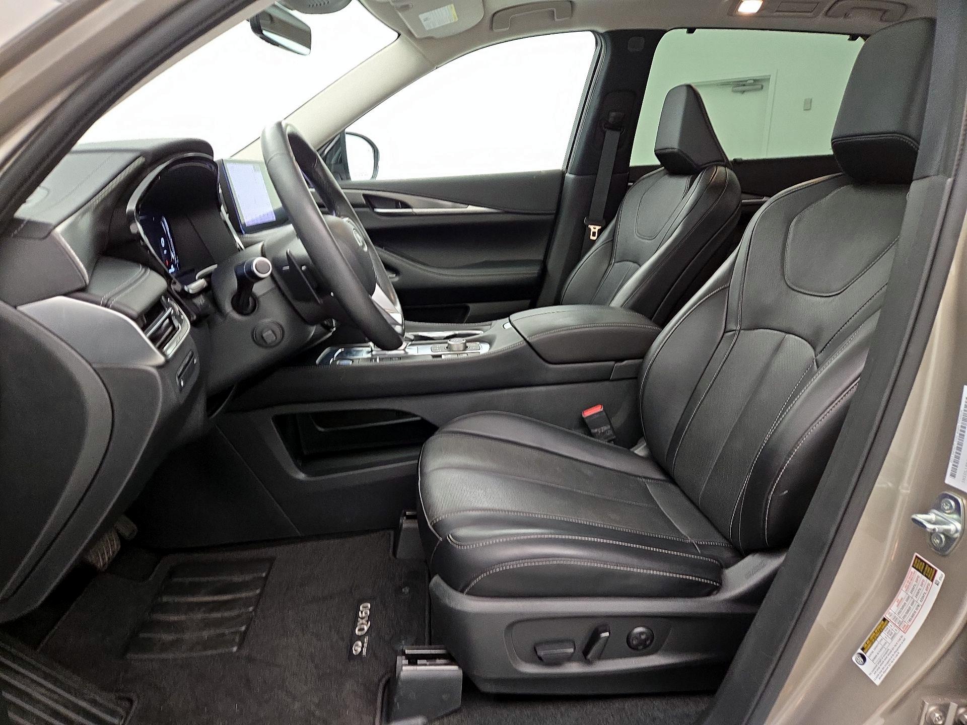 Thumbnail: 2023 INFINITI QX60 - 11