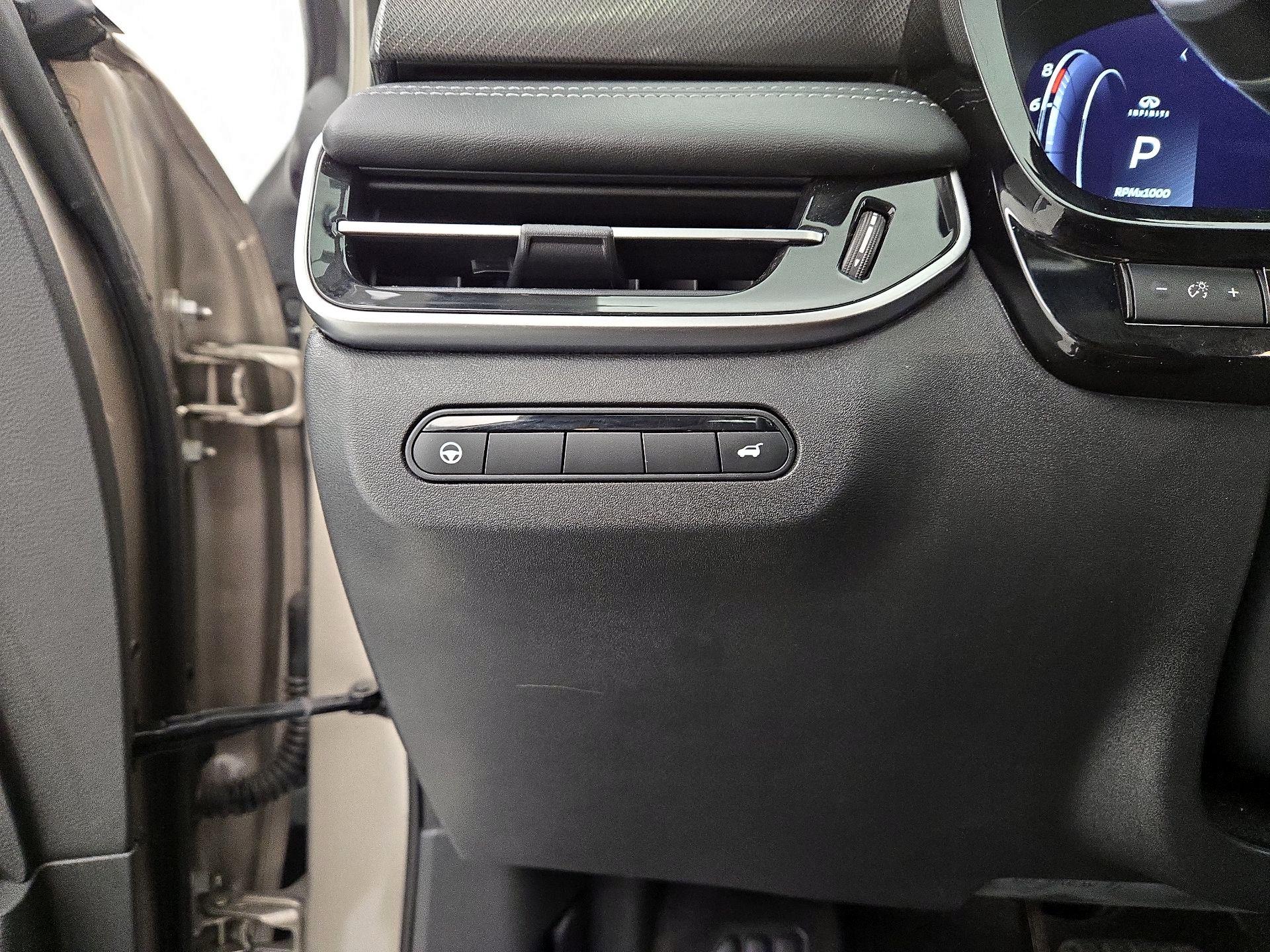 Thumbnail: 2023 INFINITI QX60 - 13