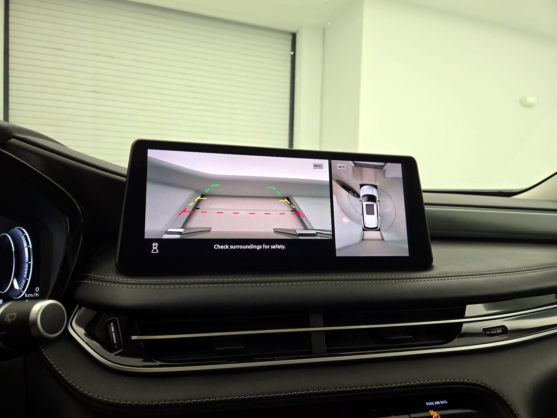 Thumbnail: 2023 INFINITI QX60 - 15