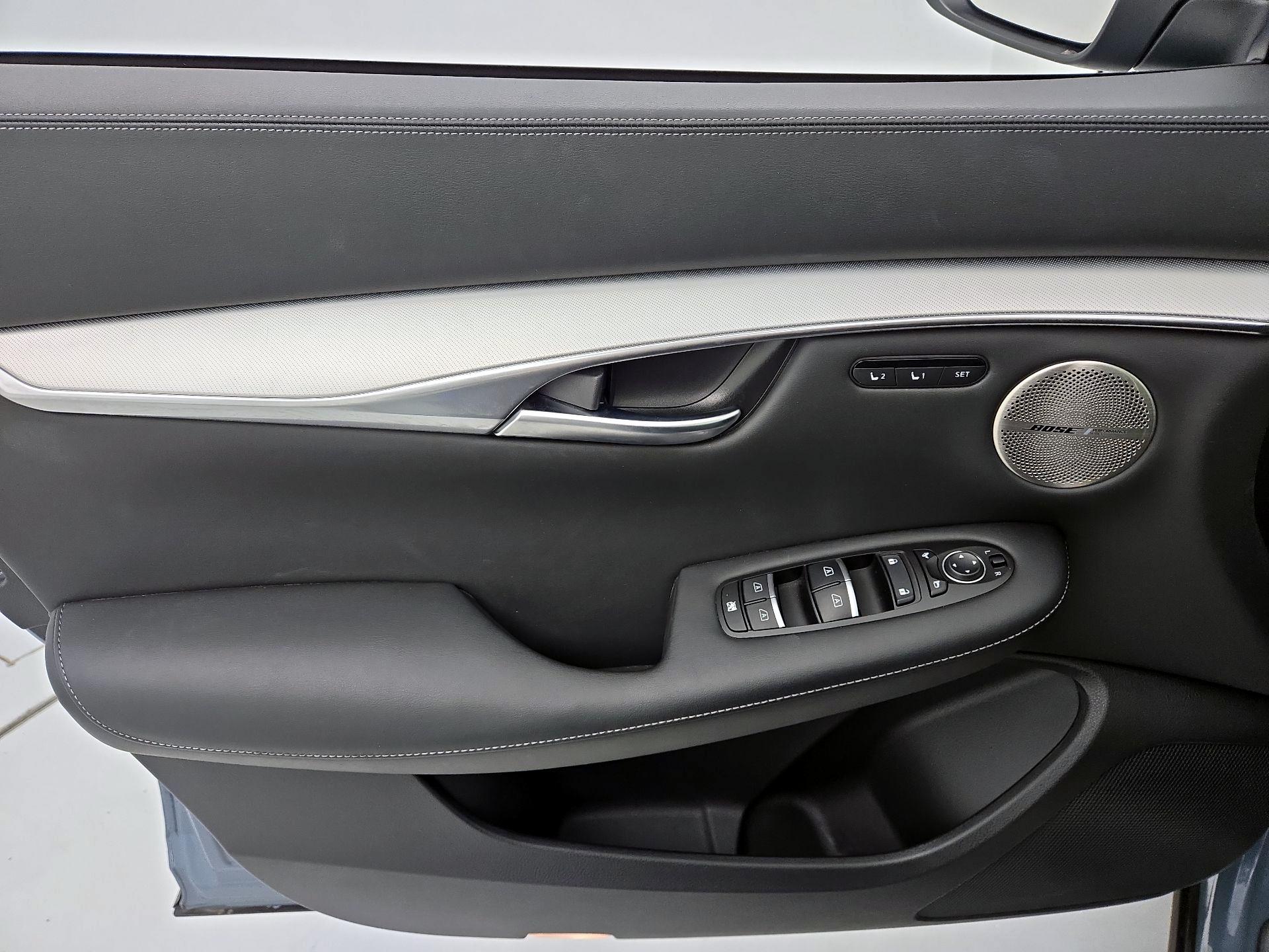 Thumbnail: 2022 INFINITI QX50 - 12