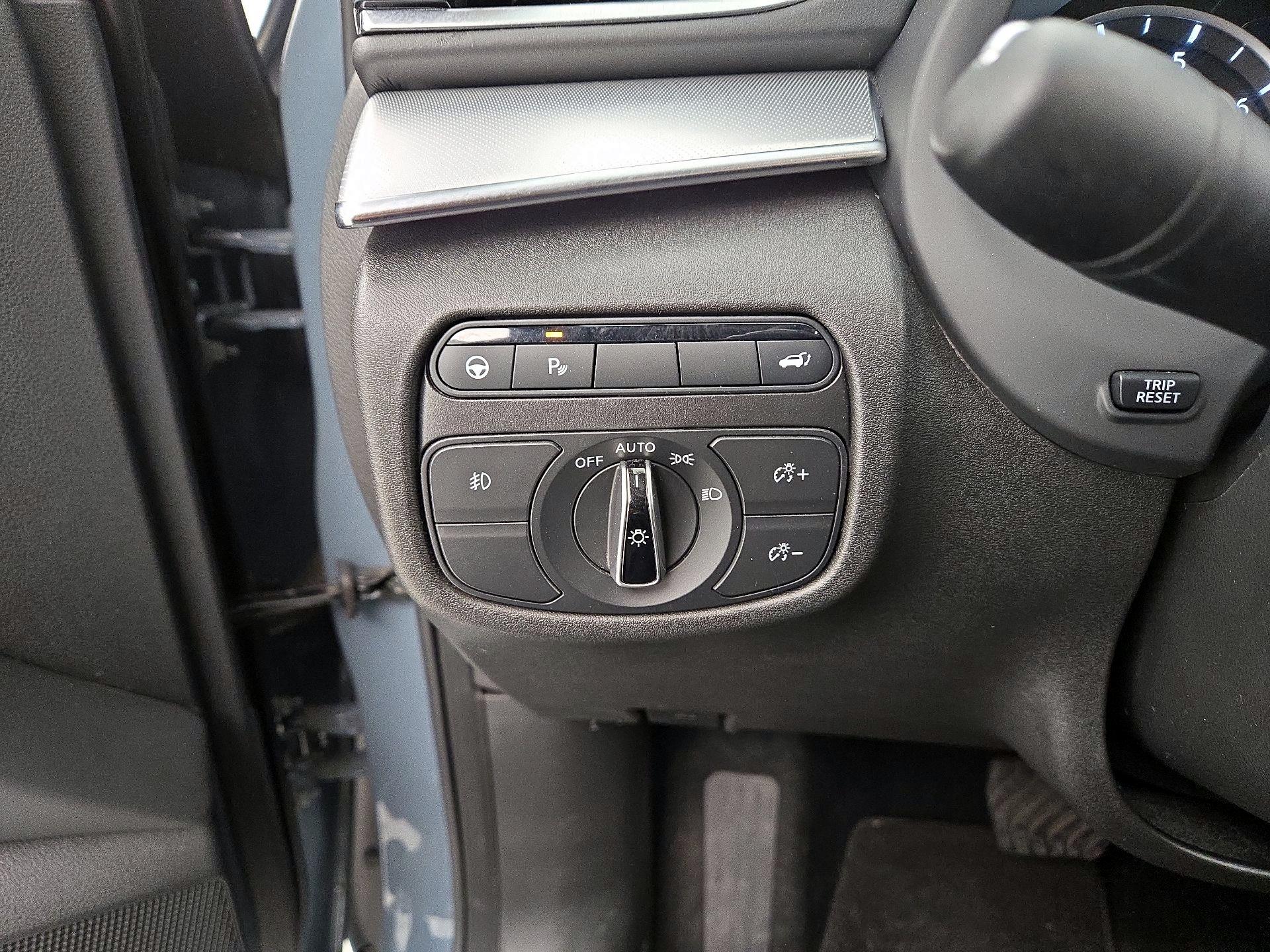 Thumbnail: 2022 INFINITI QX50 - 13