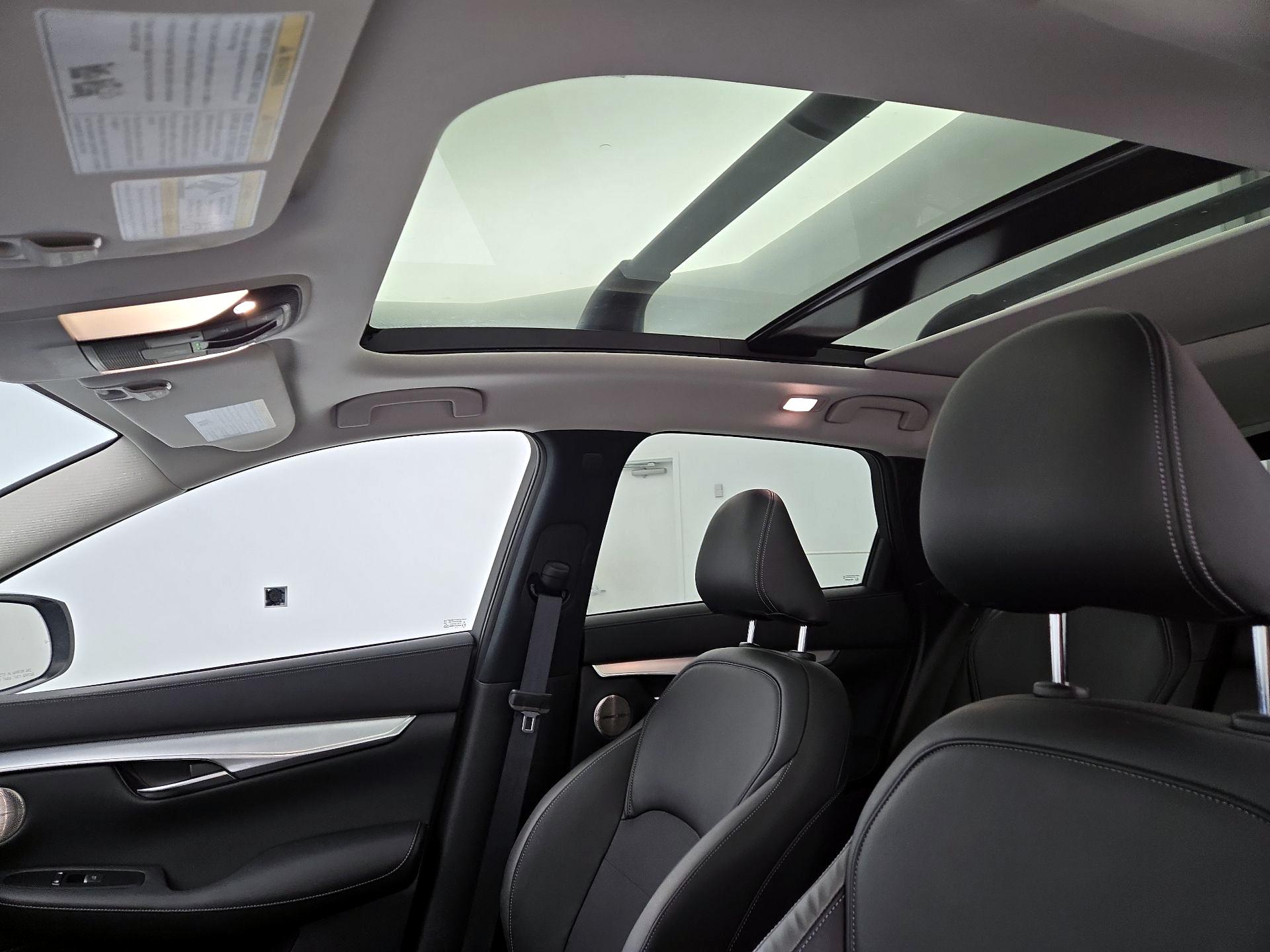 Thumbnail: 2022 INFINITI QX50 - 20