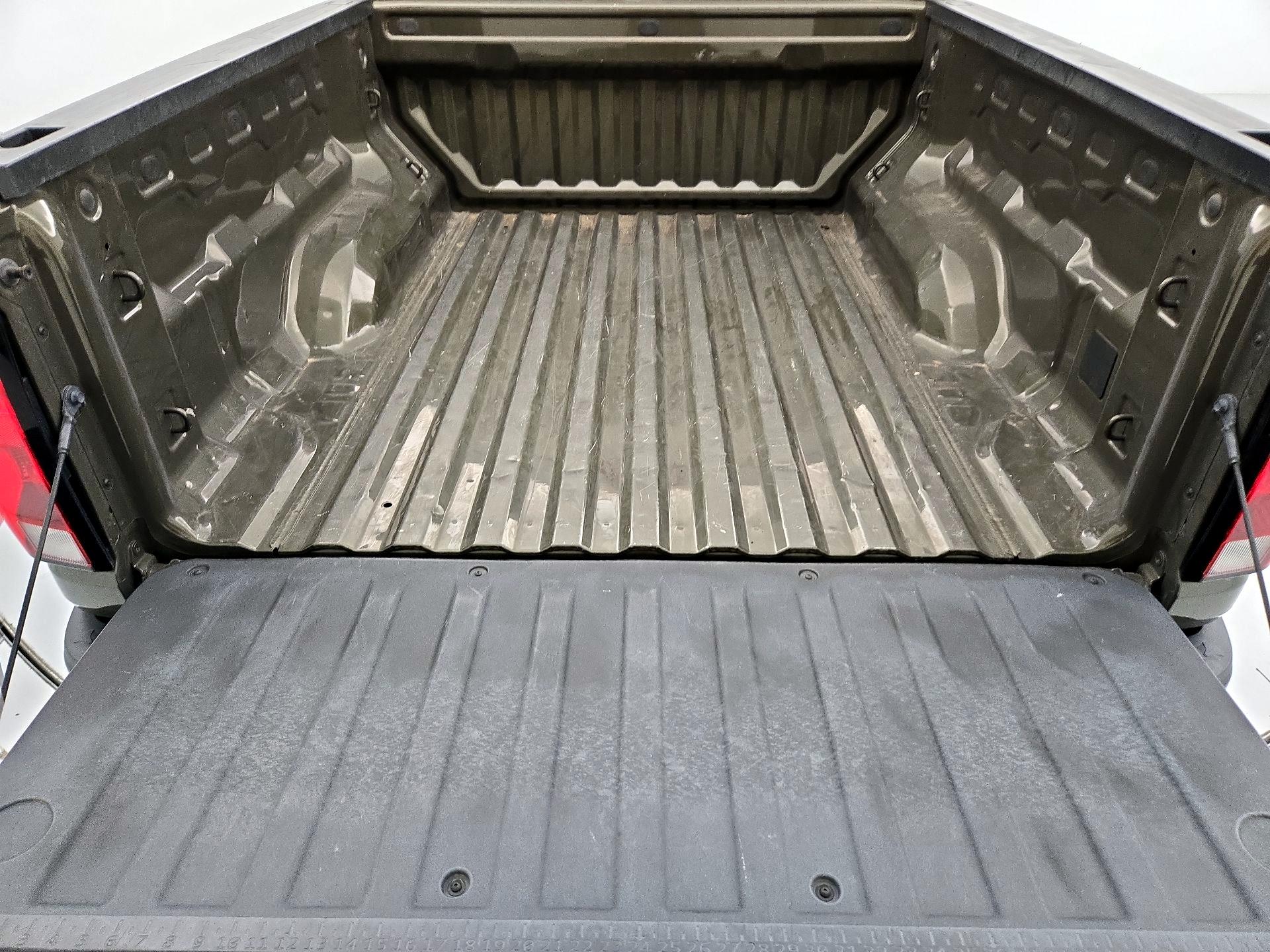 Thumbnail: 2023 Chevrolet Colorado - 20