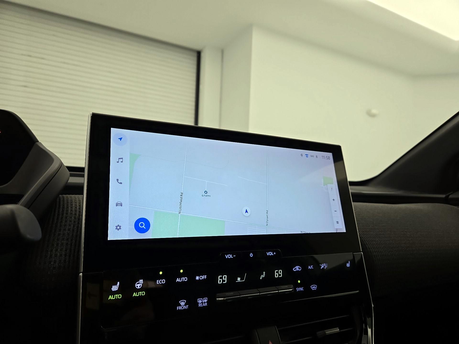 Thumbnail: 2023 Toyota bZ4X - 14