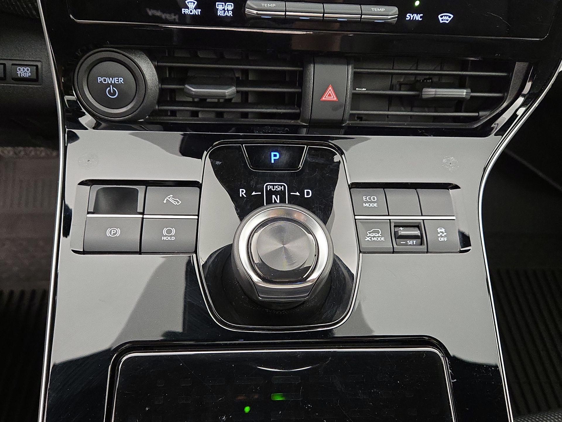 Thumbnail: 2023 Toyota bZ4X - 18