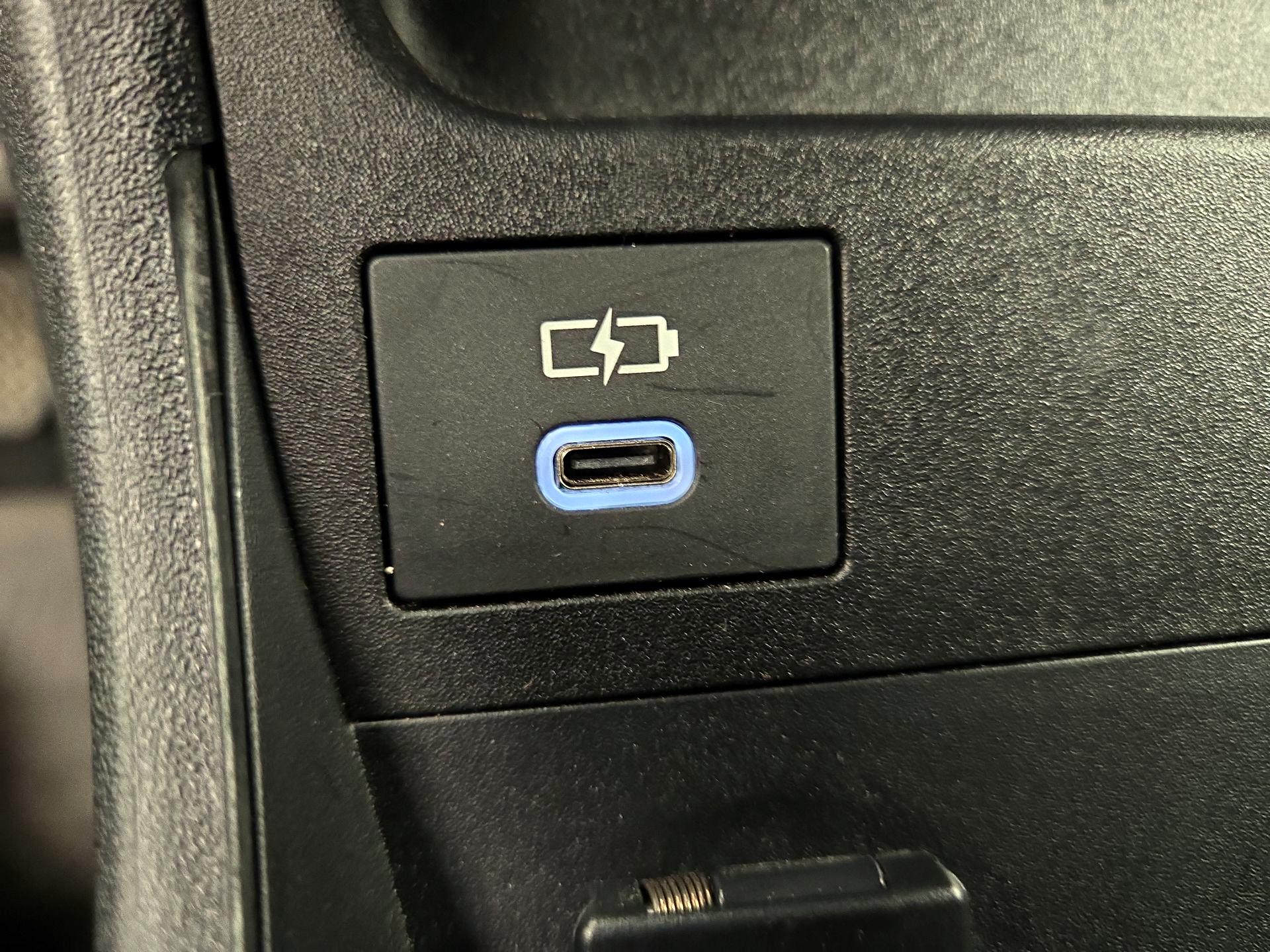 Thumbnail: 2023 Toyota bZ4X - 19