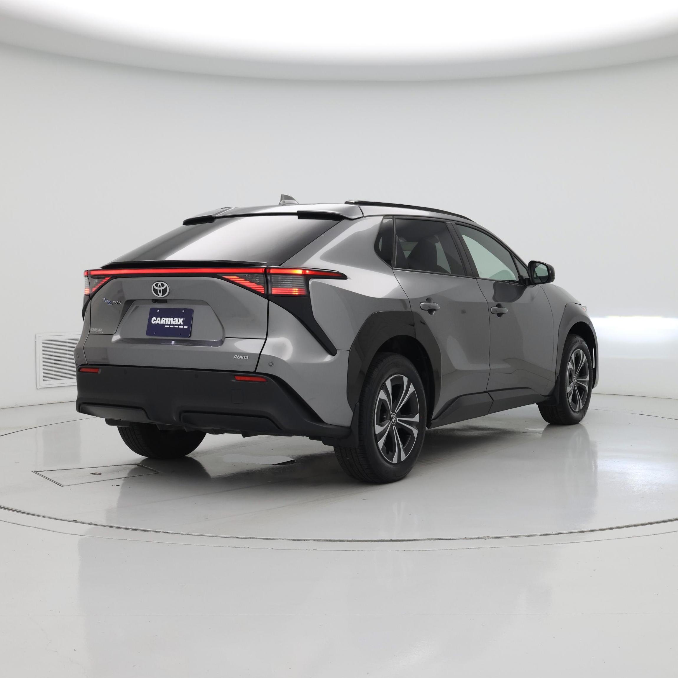 Thumbnail: 2023 Toyota bZ4X - 8