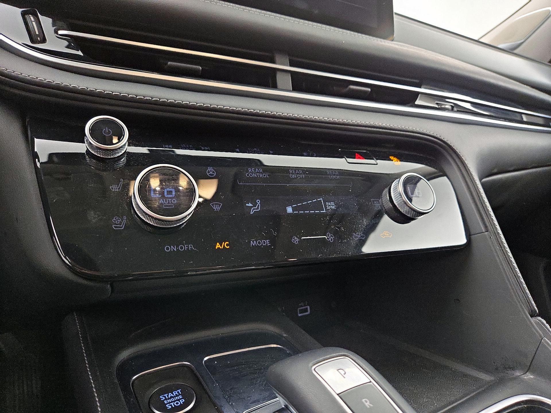 Thumbnail: 2023 INFINITI QX60 - 17