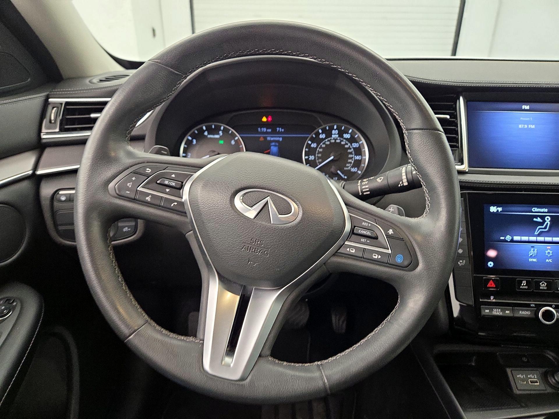Thumbnail: 2023 INFINITI QX50 - 10