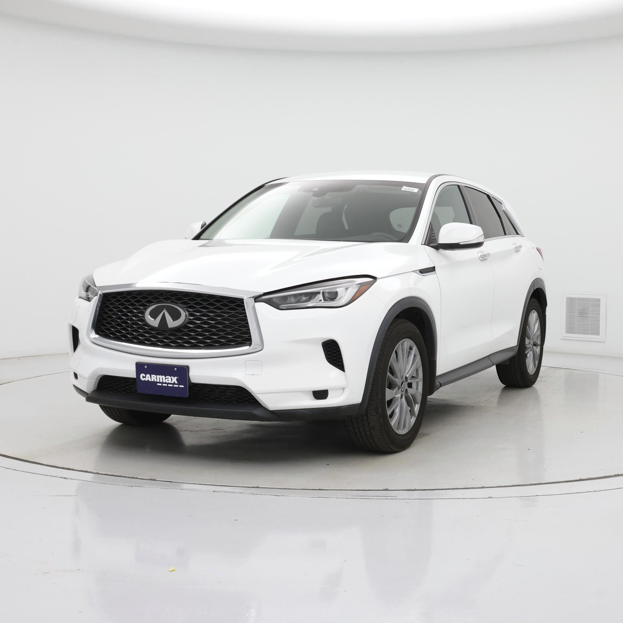 Thumbnail: 2023 INFINITI QX50 - 4