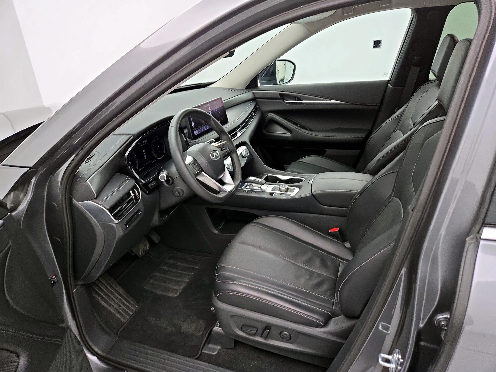 Thumbnail: 2023 INFINITI QX60 - 11