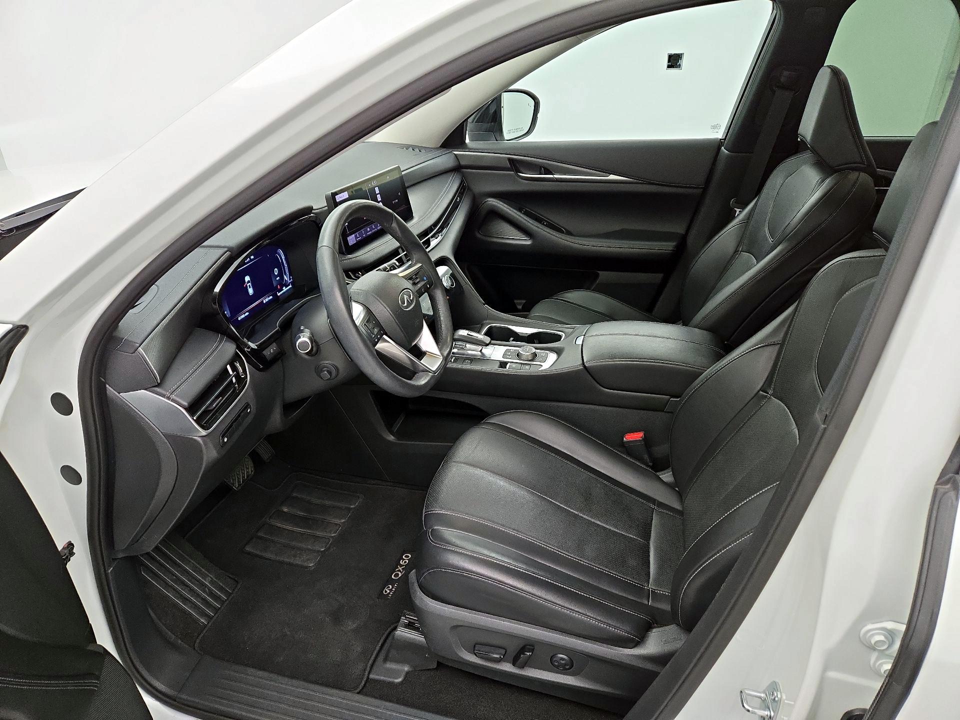 Thumbnail: 2022 INFINITI QX60 - 11