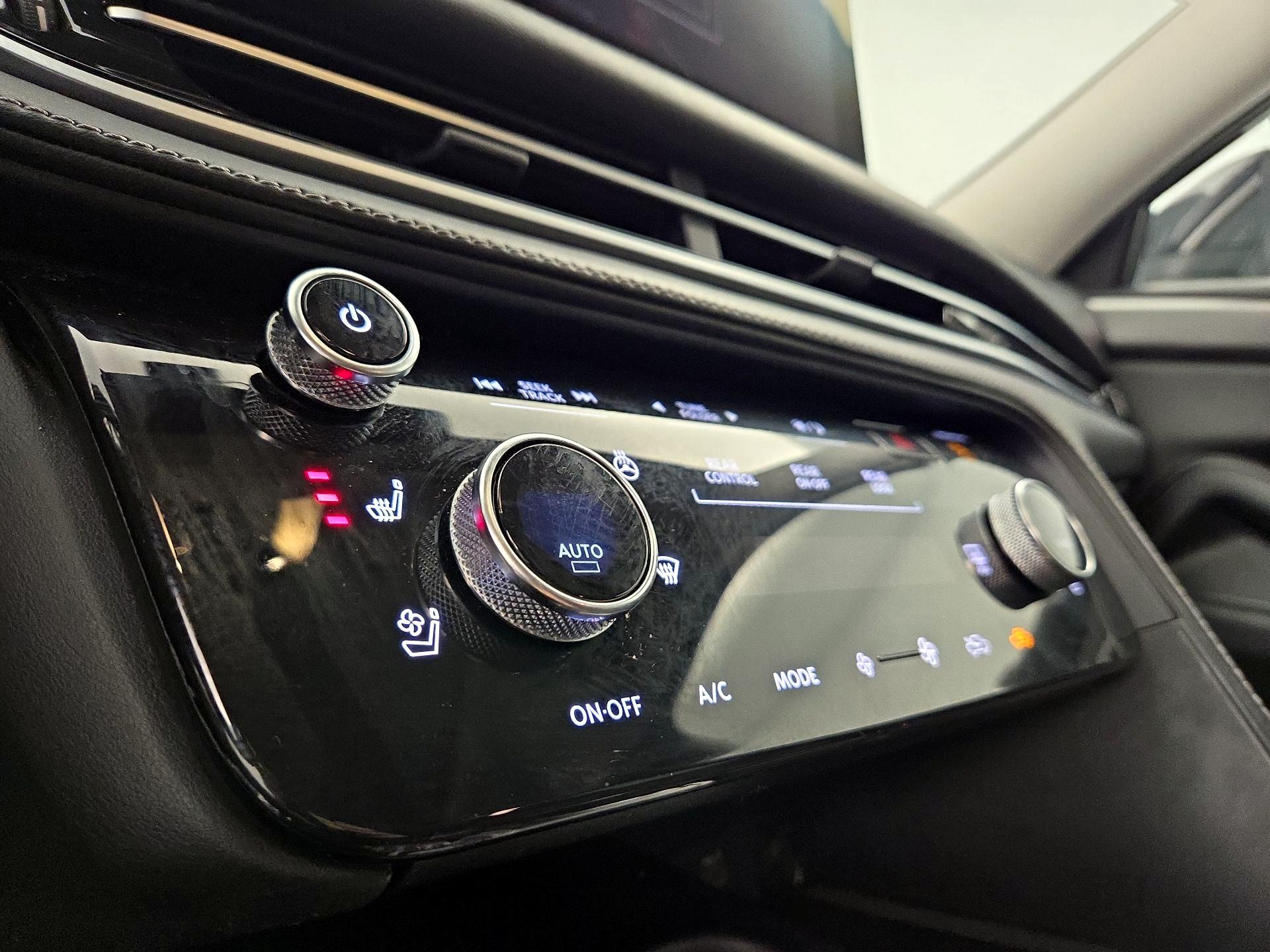 Thumbnail: 2023 INFINITI QX60 - 17