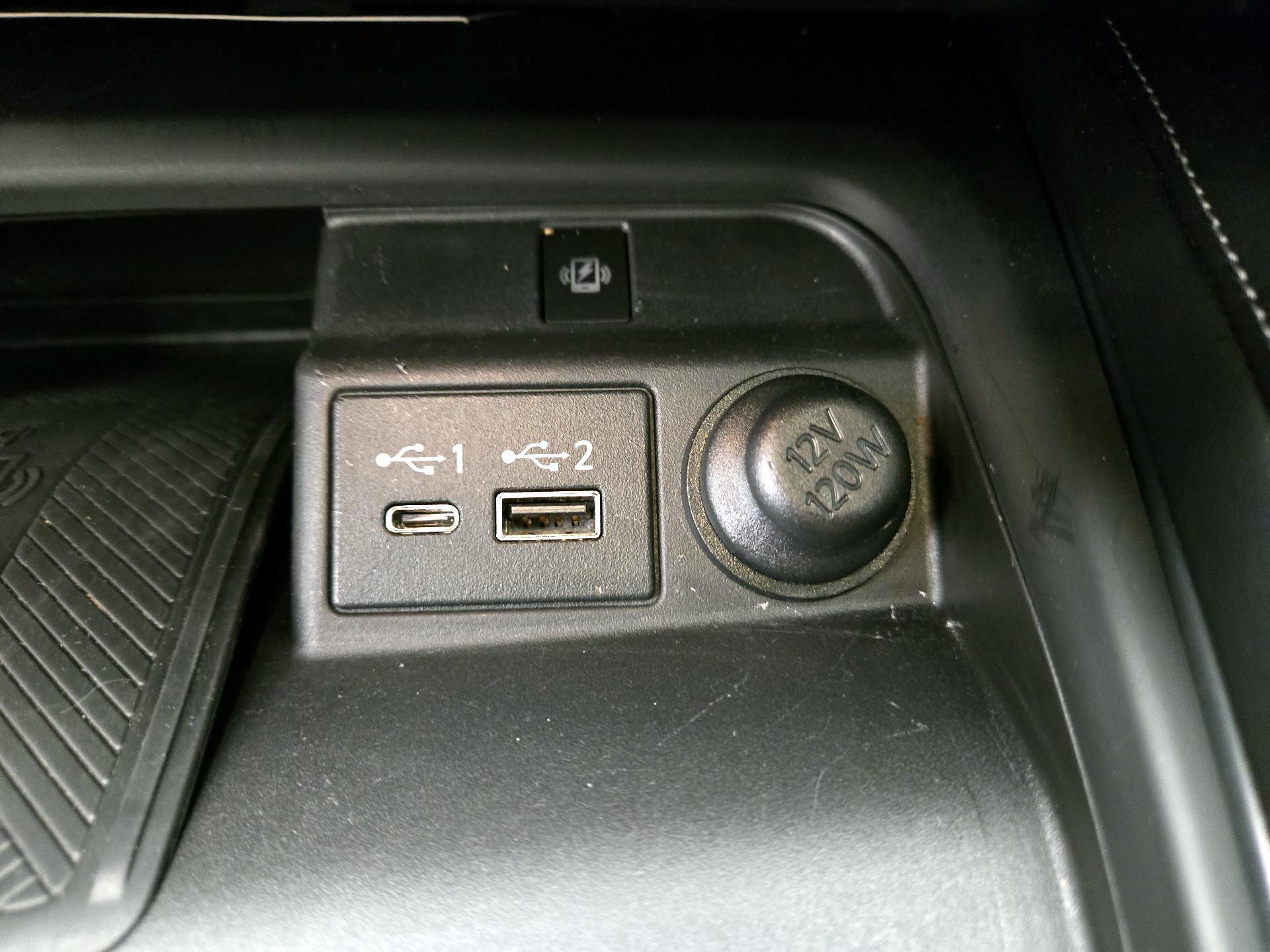 Thumbnail: 2023 INFINITI QX50 - 18