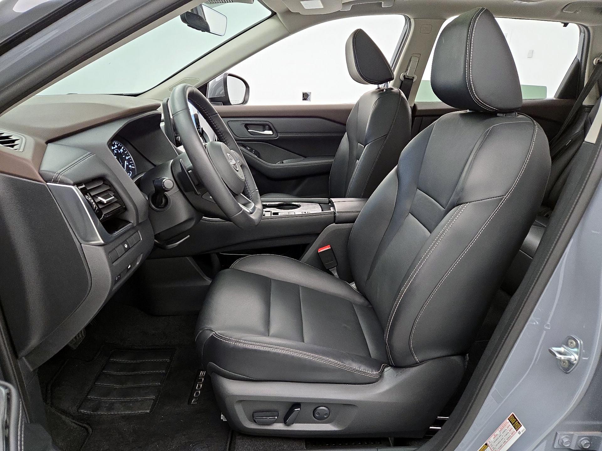 Thumbnail: 2023 Nissan Rogue - 11