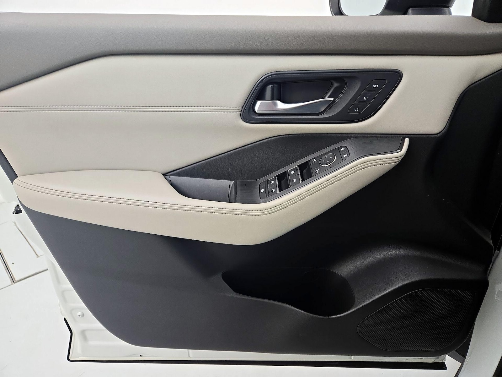 2023 Nissan Rogue SL - Photo 13
