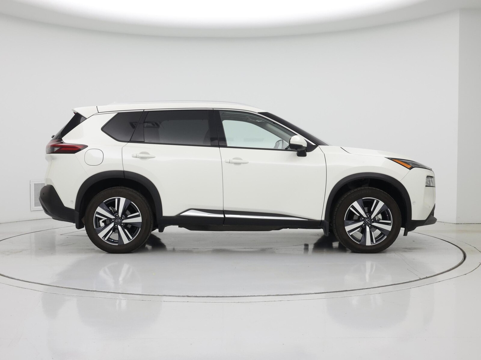 2023 Nissan Rogue SL - Photo 8