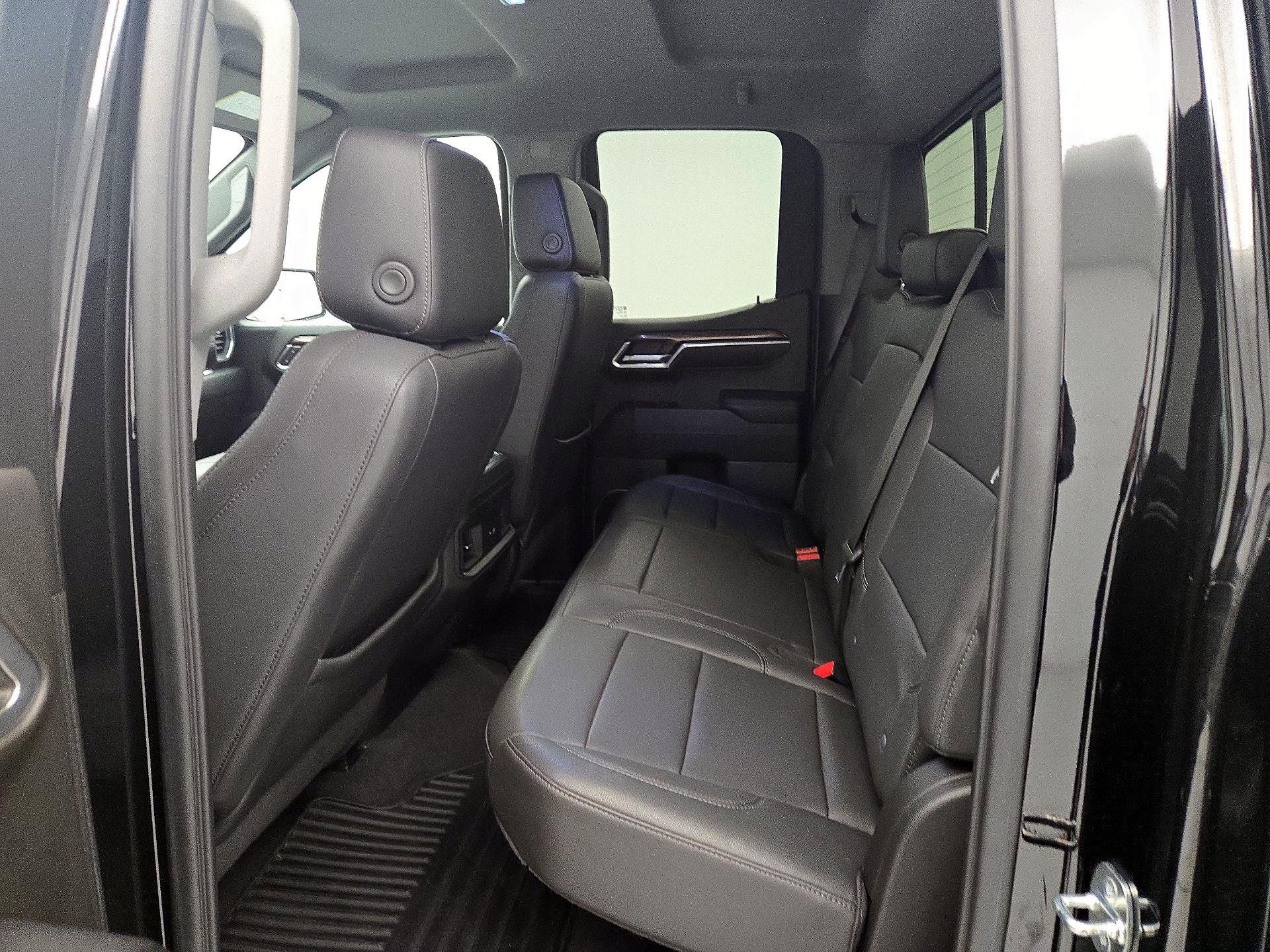 Thumbnail: 2023 Chevrolet Silverado 1500 - 19