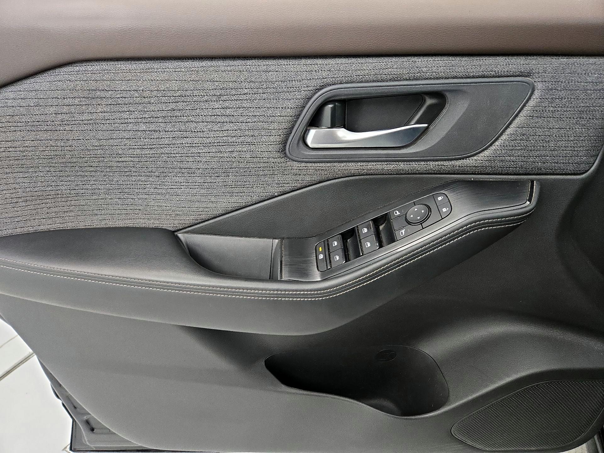 Thumbnail: 2023 Nissan Rogue - 12