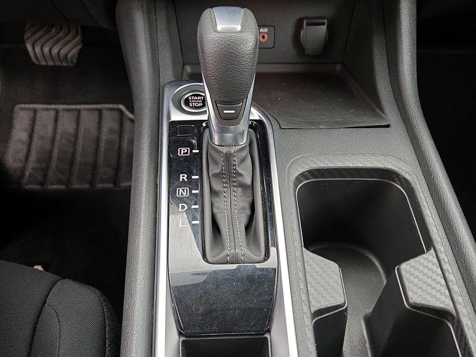 Thumbnail: 2021 Nissan Sentra - 17