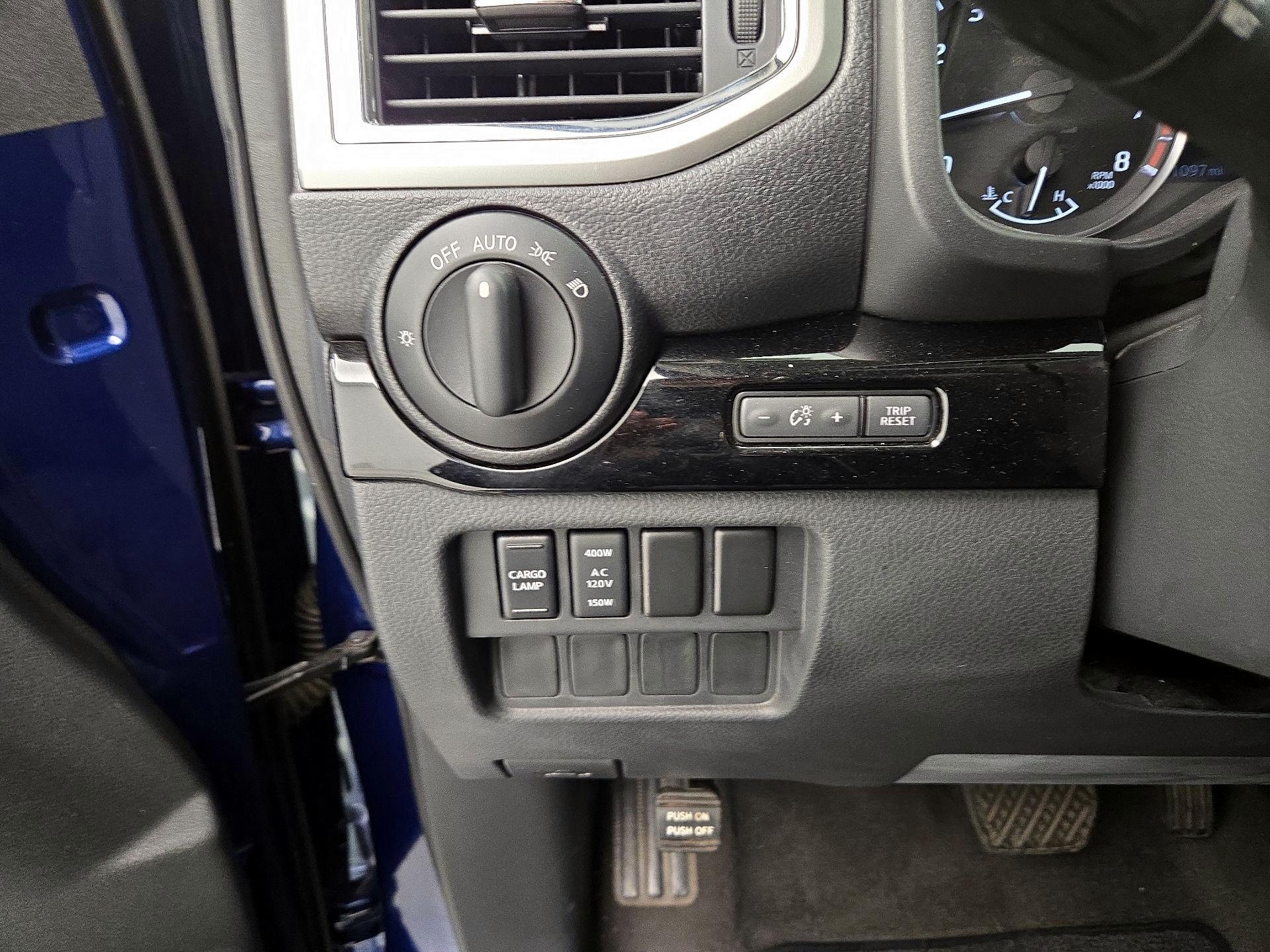 Thumbnail: 2021 Nissan Titan - 13