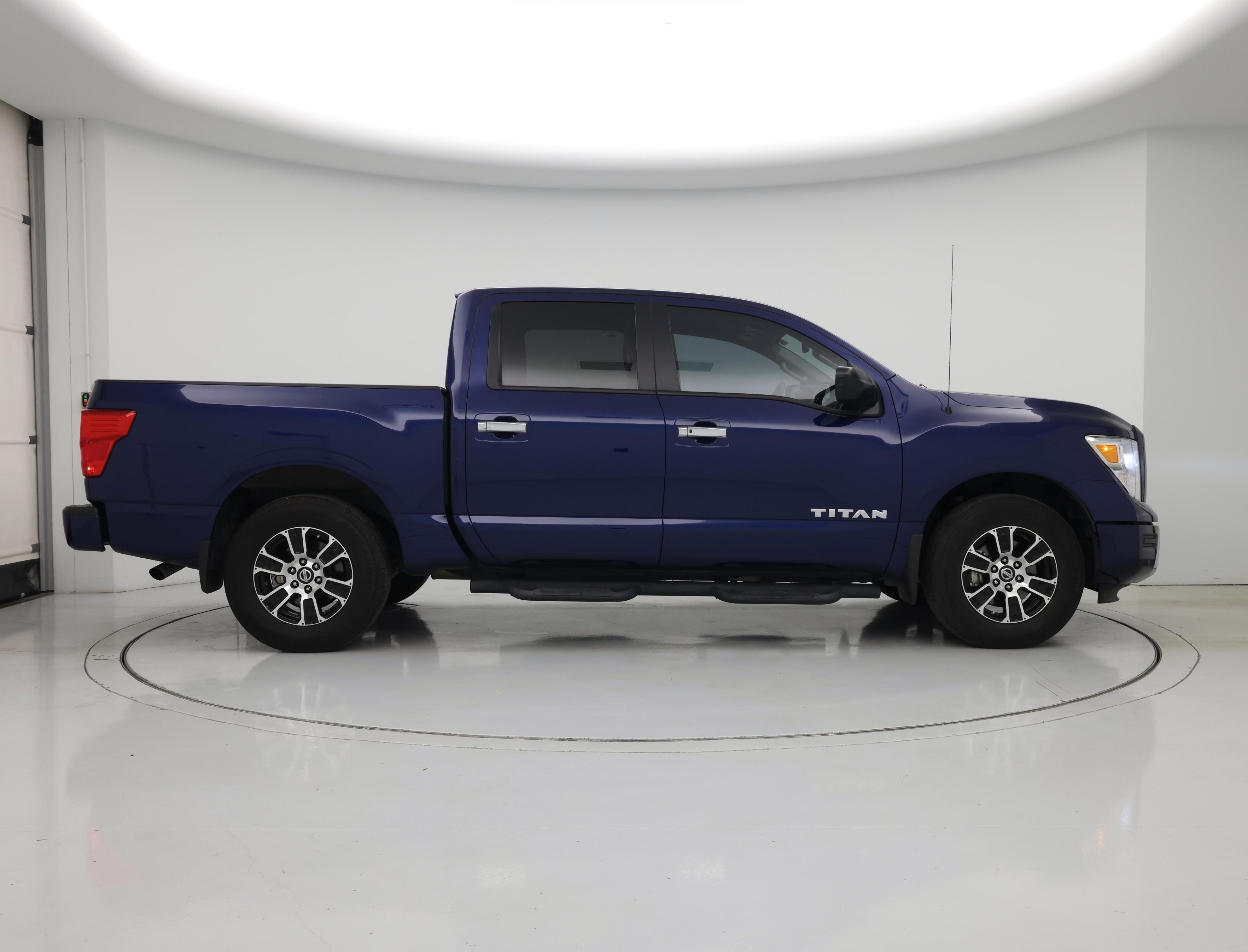 Thumbnail: 2021 Nissan Titan - 7