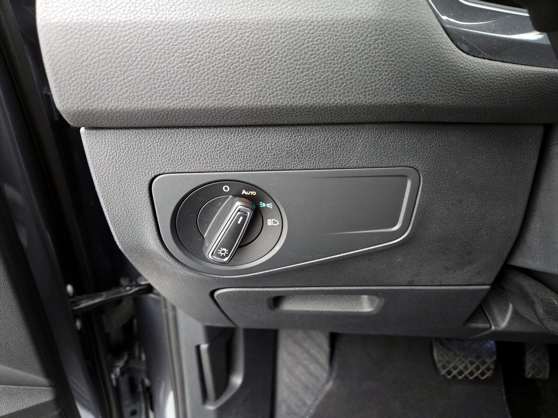 Thumbnail: 2024 Volkswagen Tiguan - 13