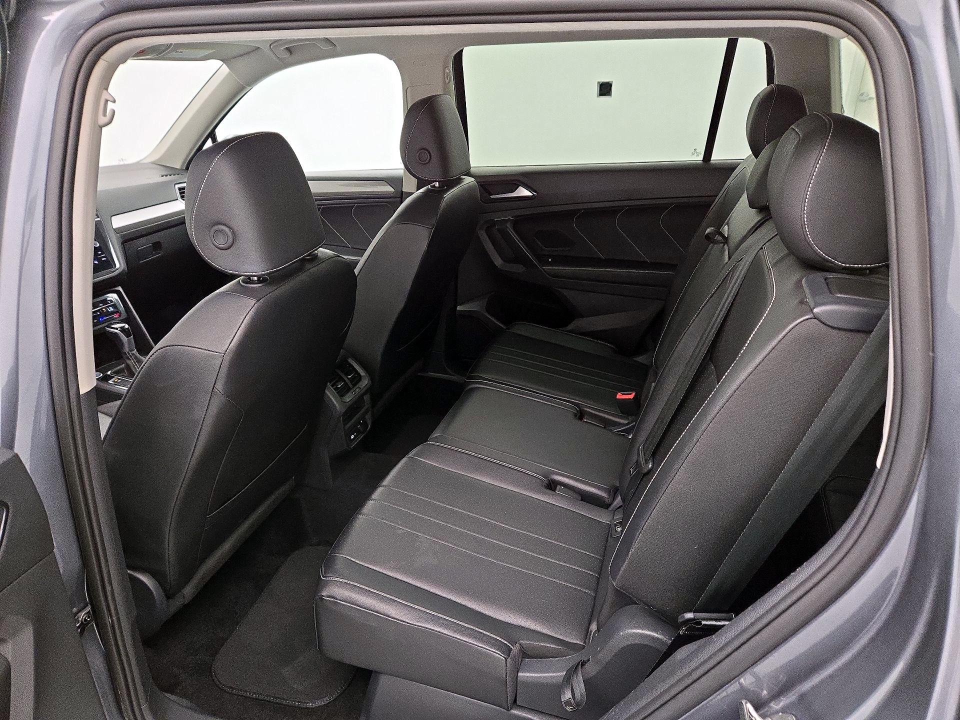 Thumbnail: 2024 Volkswagen Tiguan - 19