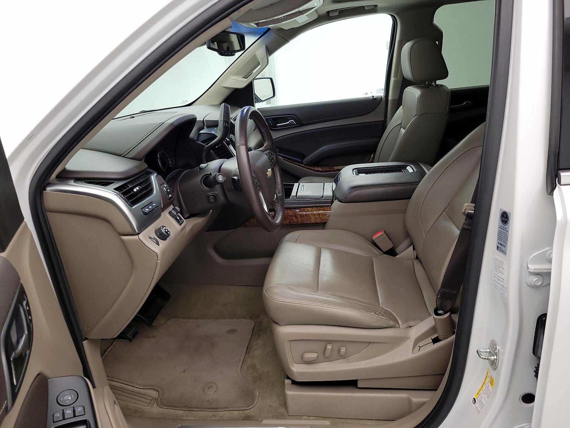 Thumbnail: 2017 Chevrolet Suburban - 11