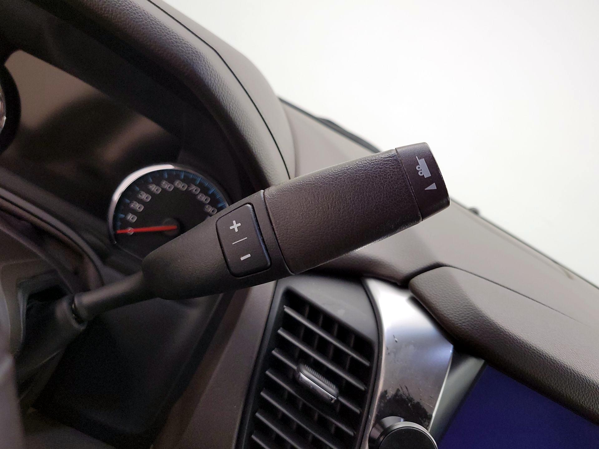 Thumbnail: 2017 Chevrolet Suburban - 17