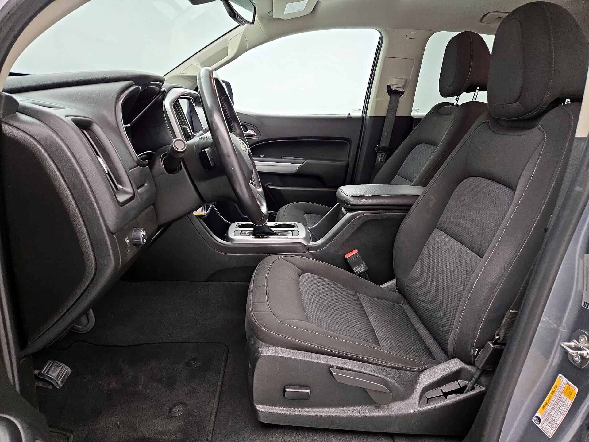 Thumbnail: 2022 Chevrolet Colorado - 11