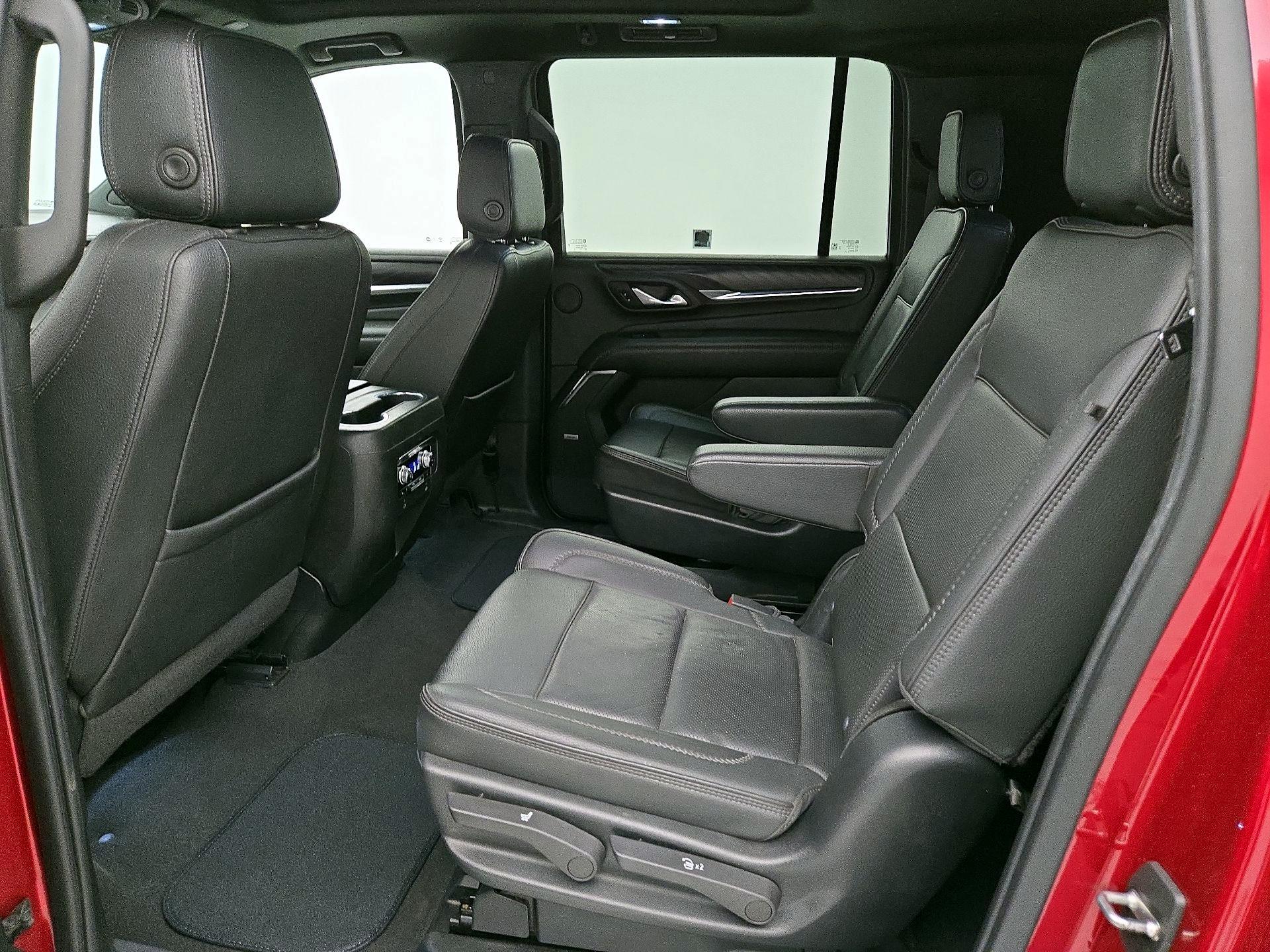 Thumbnail: 2022 GMC Yukon XL - 20